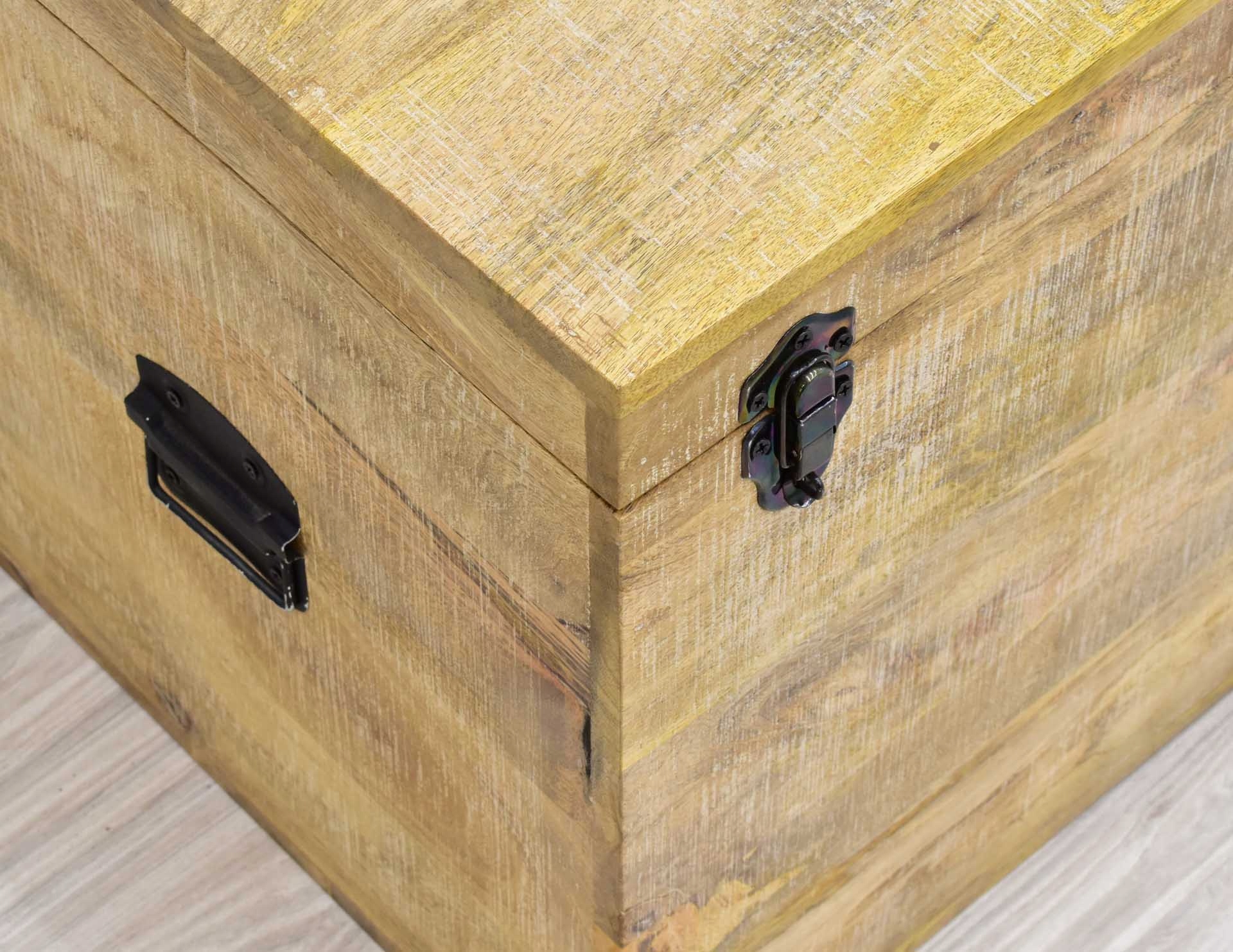 Kufer skrzynia kolonialna lite drewno mango Indie Materiał drewno
