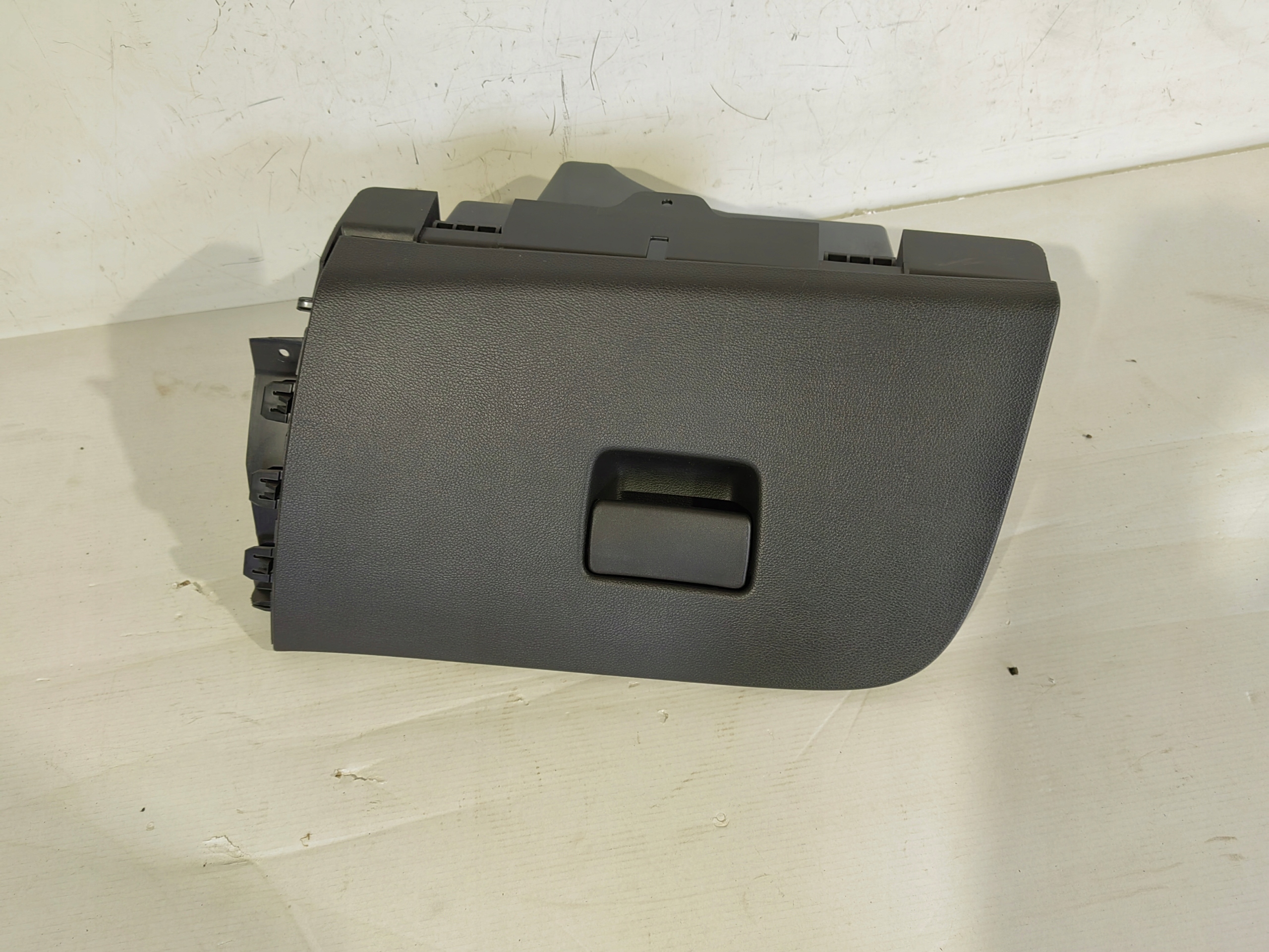 opel ASTRA K универсал SPORTS TOURER бардачок пассажира