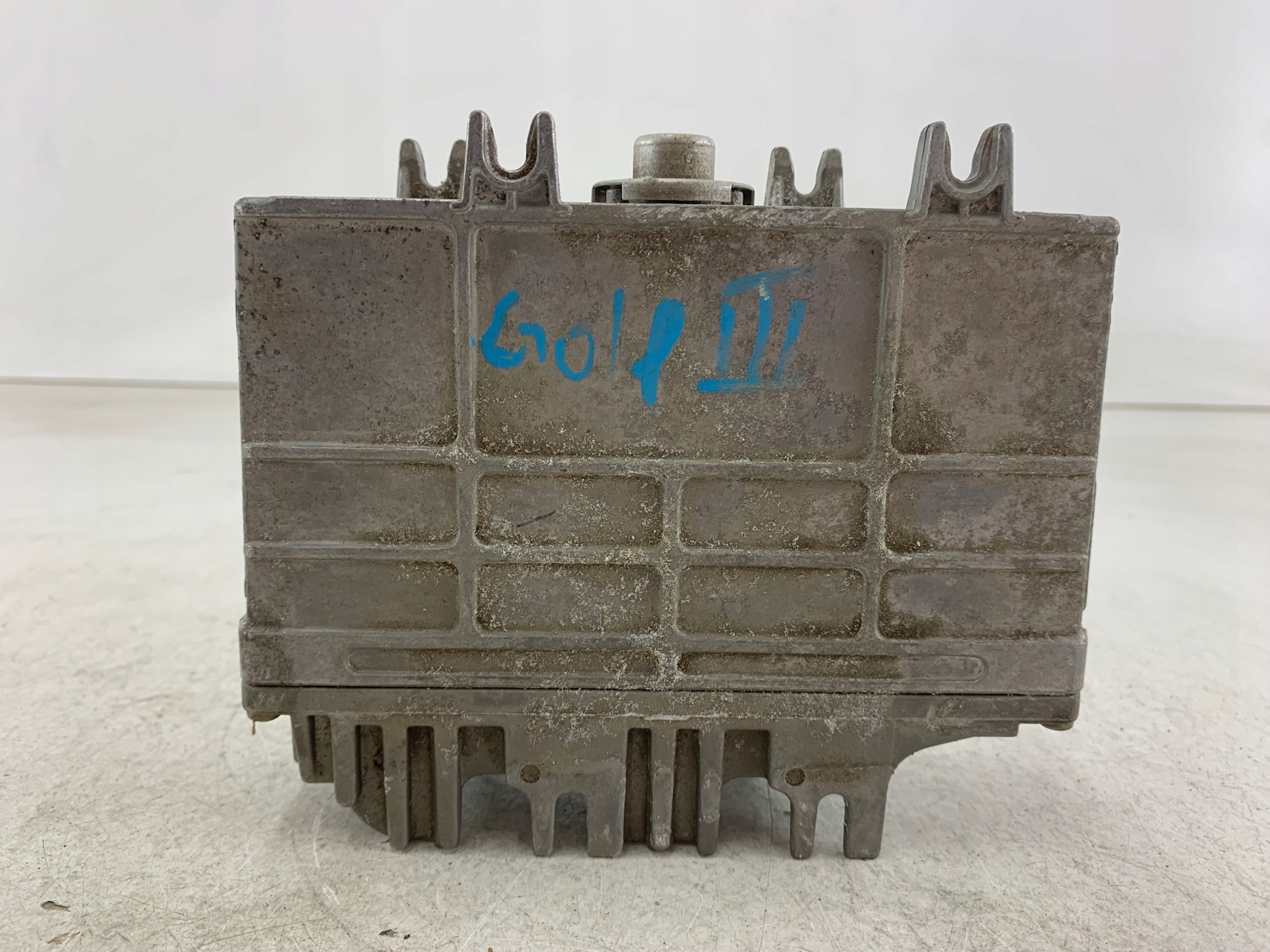 VW GOLF III 1.4 unité de commande électronique uce moteur 030906026R