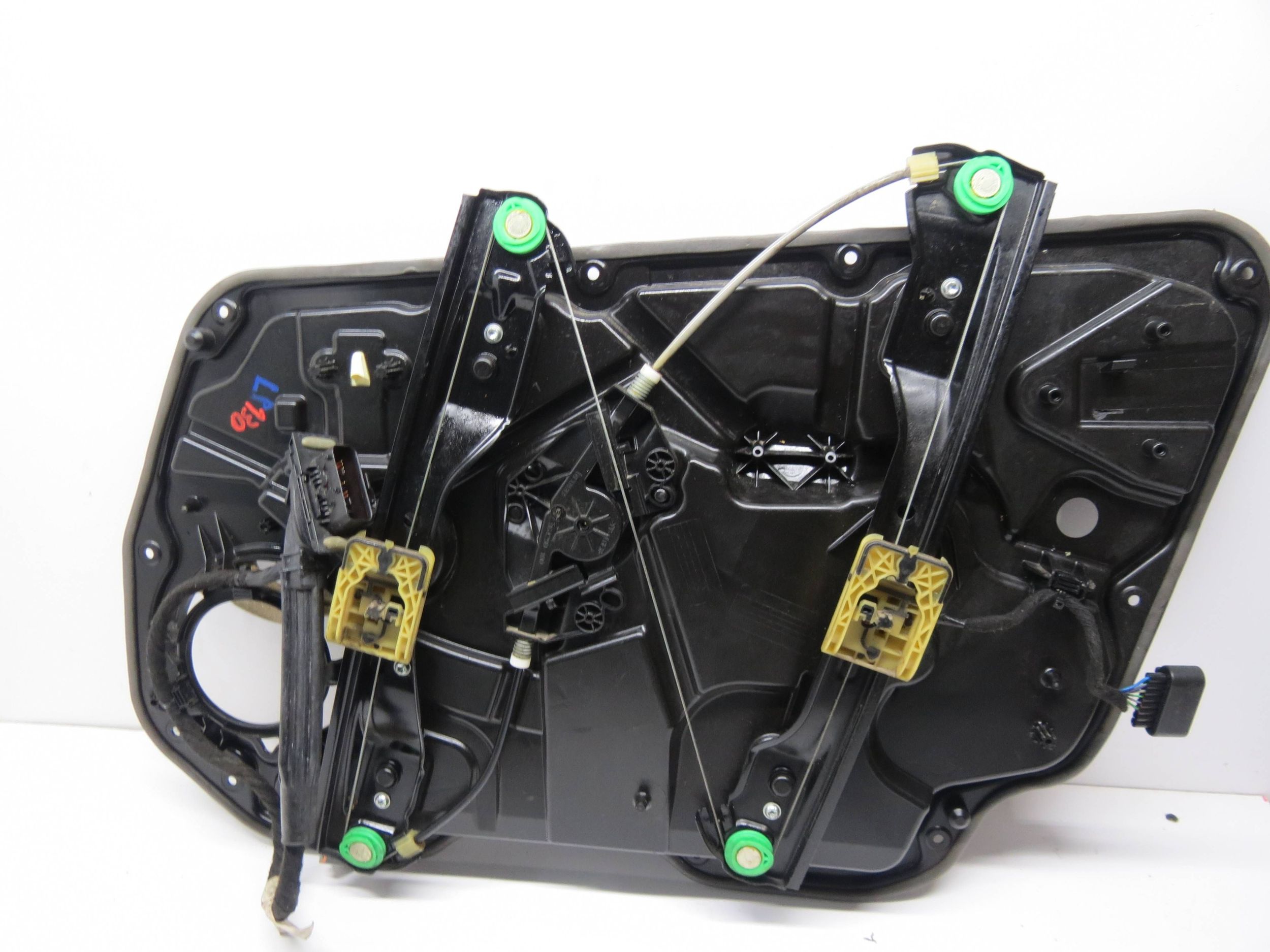 Mécanisme Mécanisme essuie glaces VOLVO V60 et S60 II 30784310 (2013-2018)R