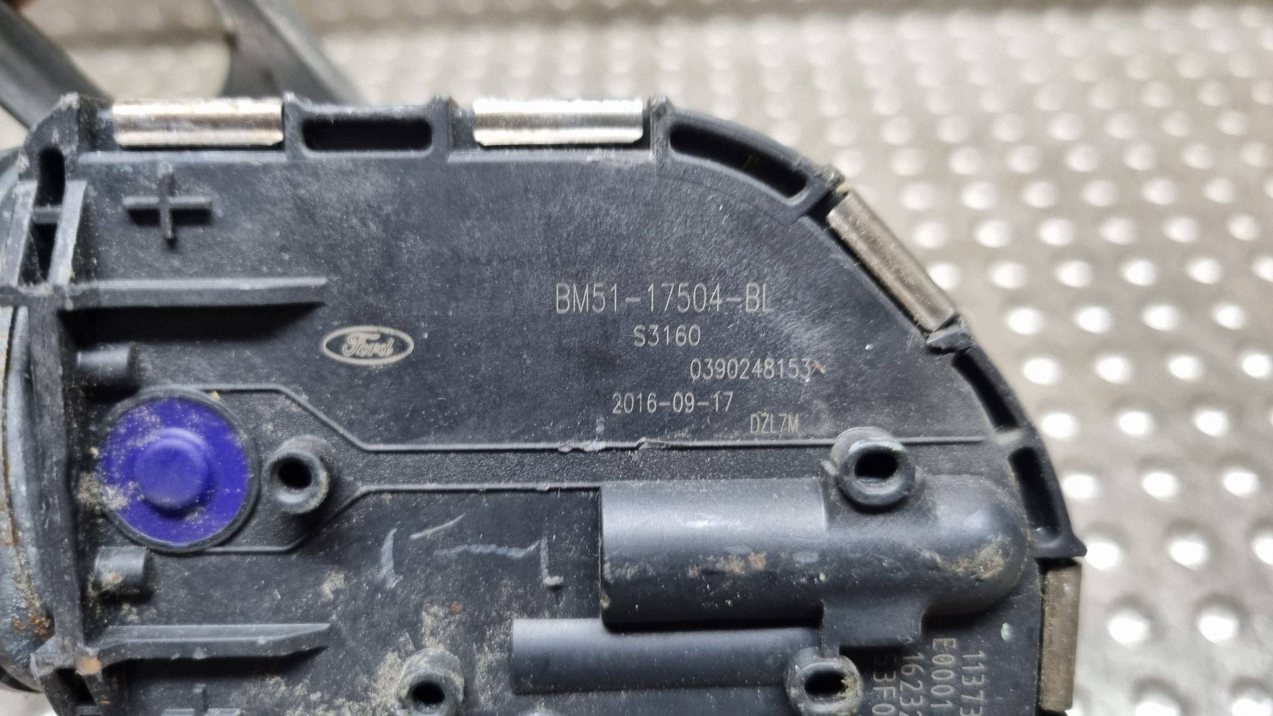 mini motor of wipers right front BM51-17504-BL FORD FOCUS MK3