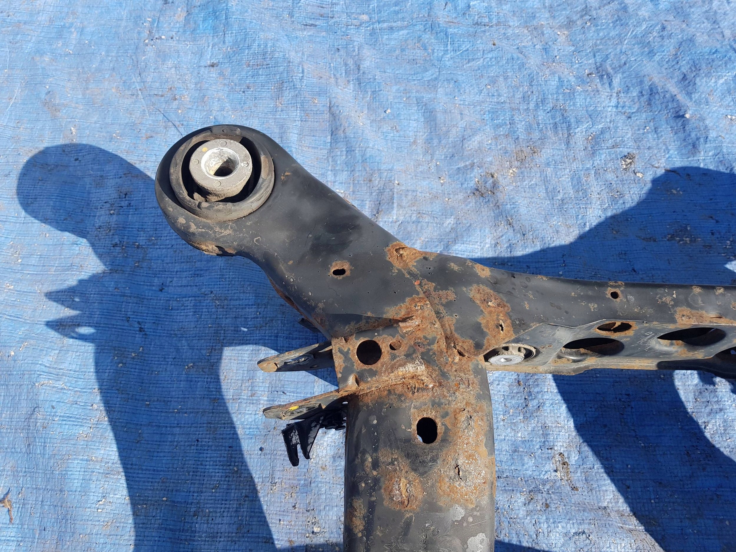 axle beam rear part MERCEDES ML W166 sider subframe axle beam