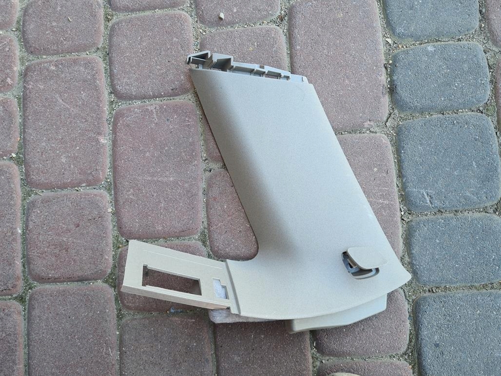 plastic pillar kombi Opel Insignia B 39157355