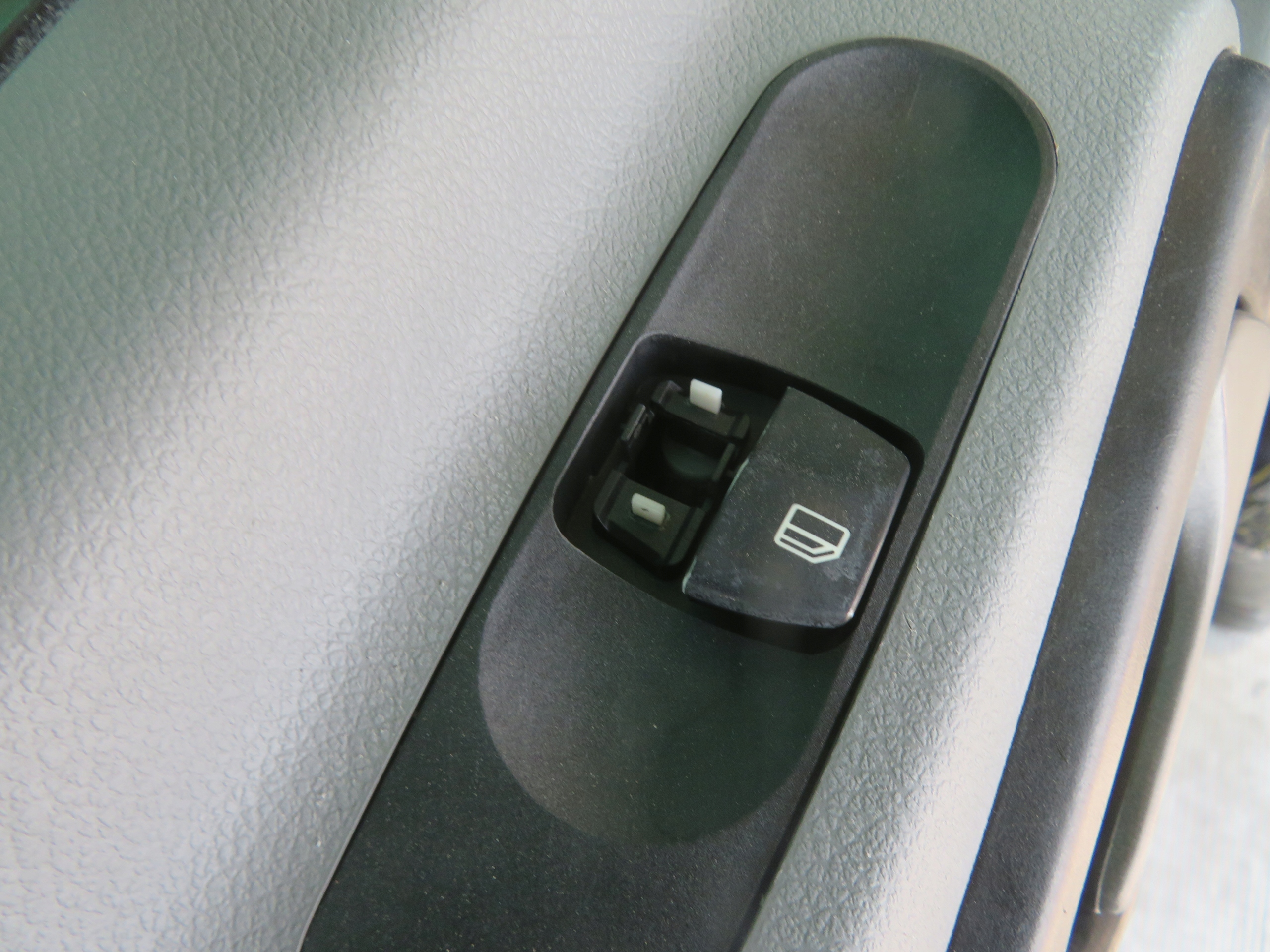 door right front MERCEDES SPRINTER 906 17R