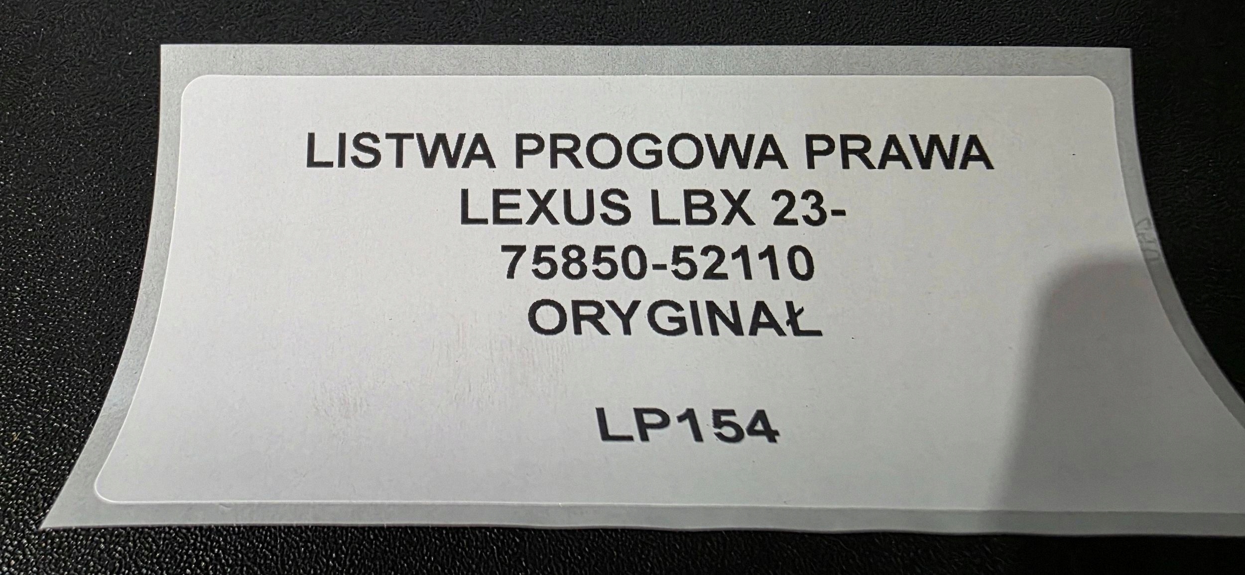 moulding threshold right side Lexus LBX 7585052110
