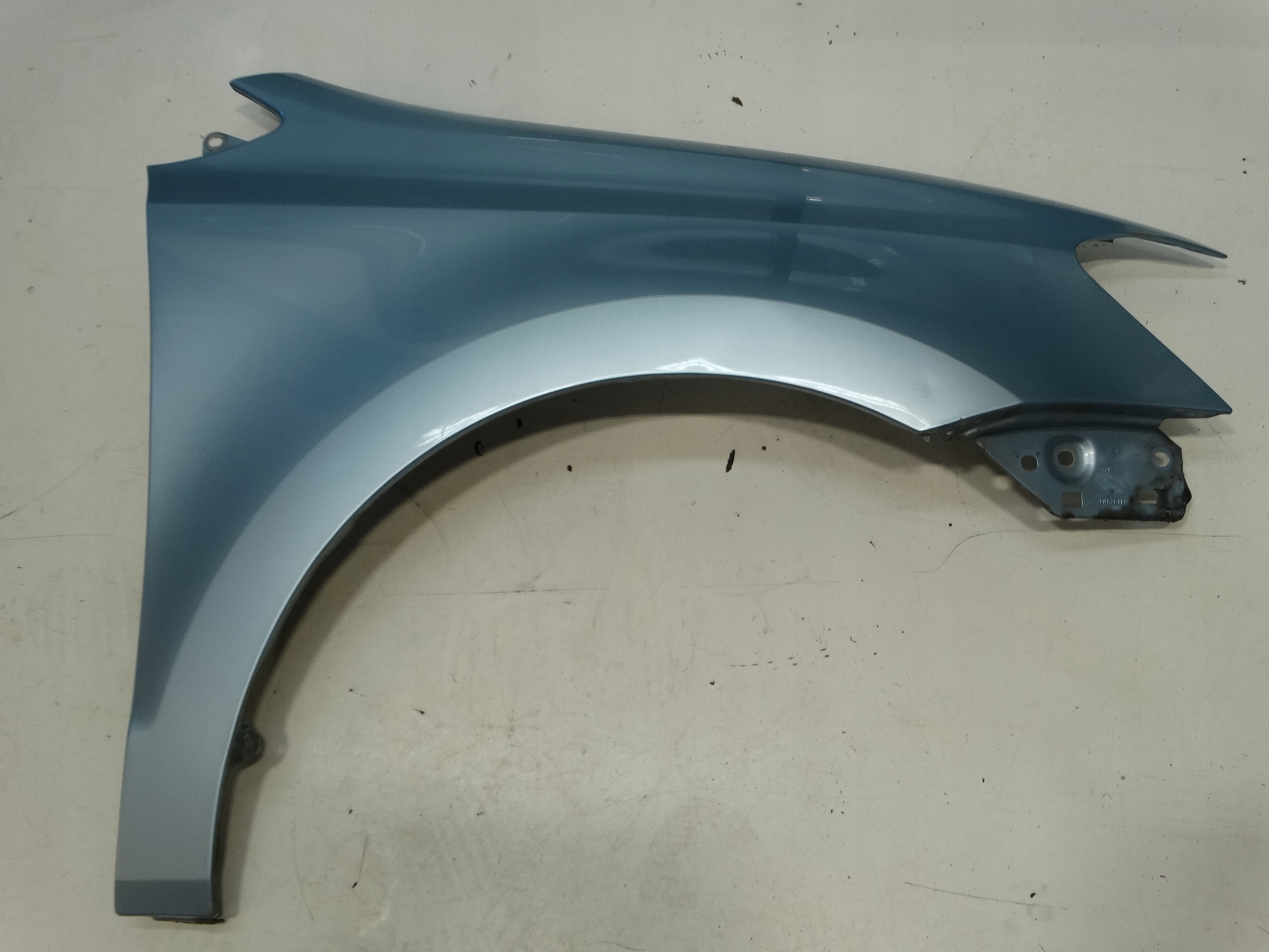 fender right front VW POLO 6R 6R0821106 KOD: LD5M