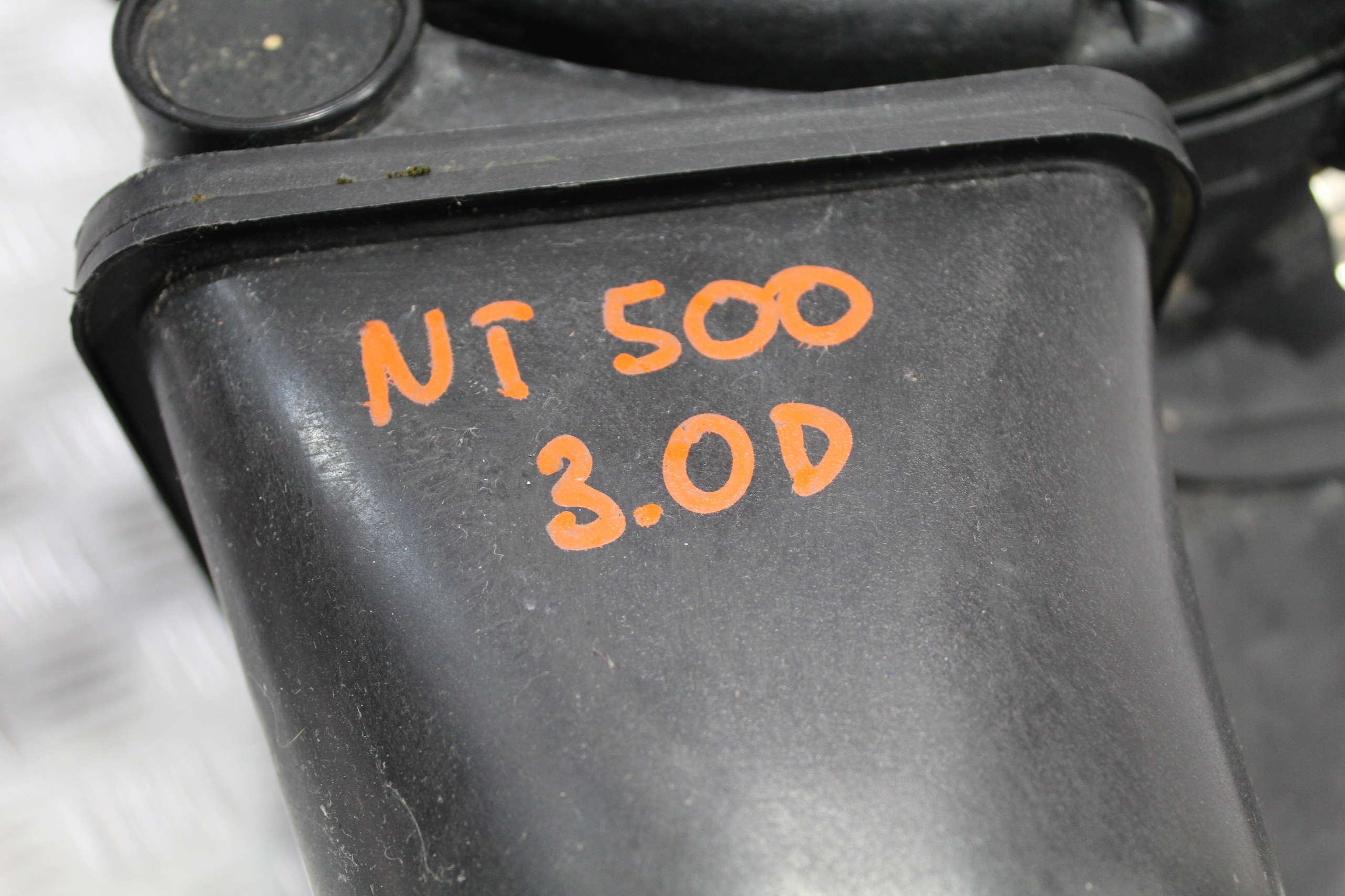 Gehäuse filter luft NISSAN NT500