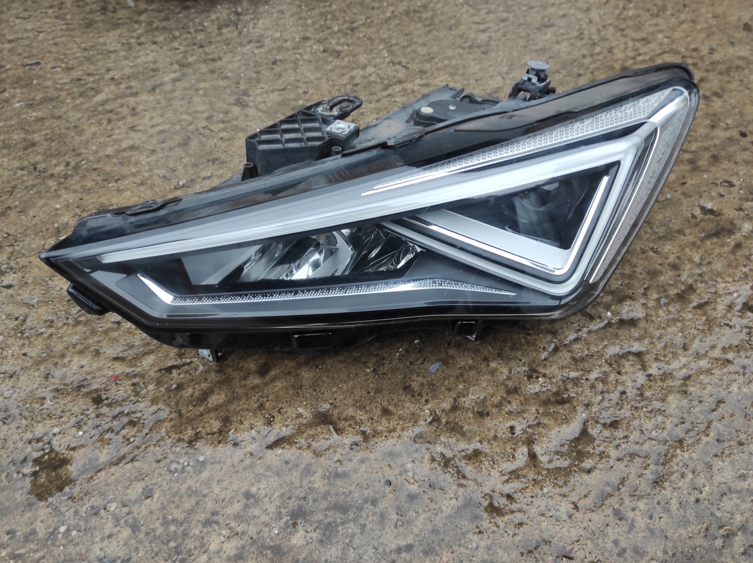 SEAT LEON IV TARRACO FULL LED reflektor left light left