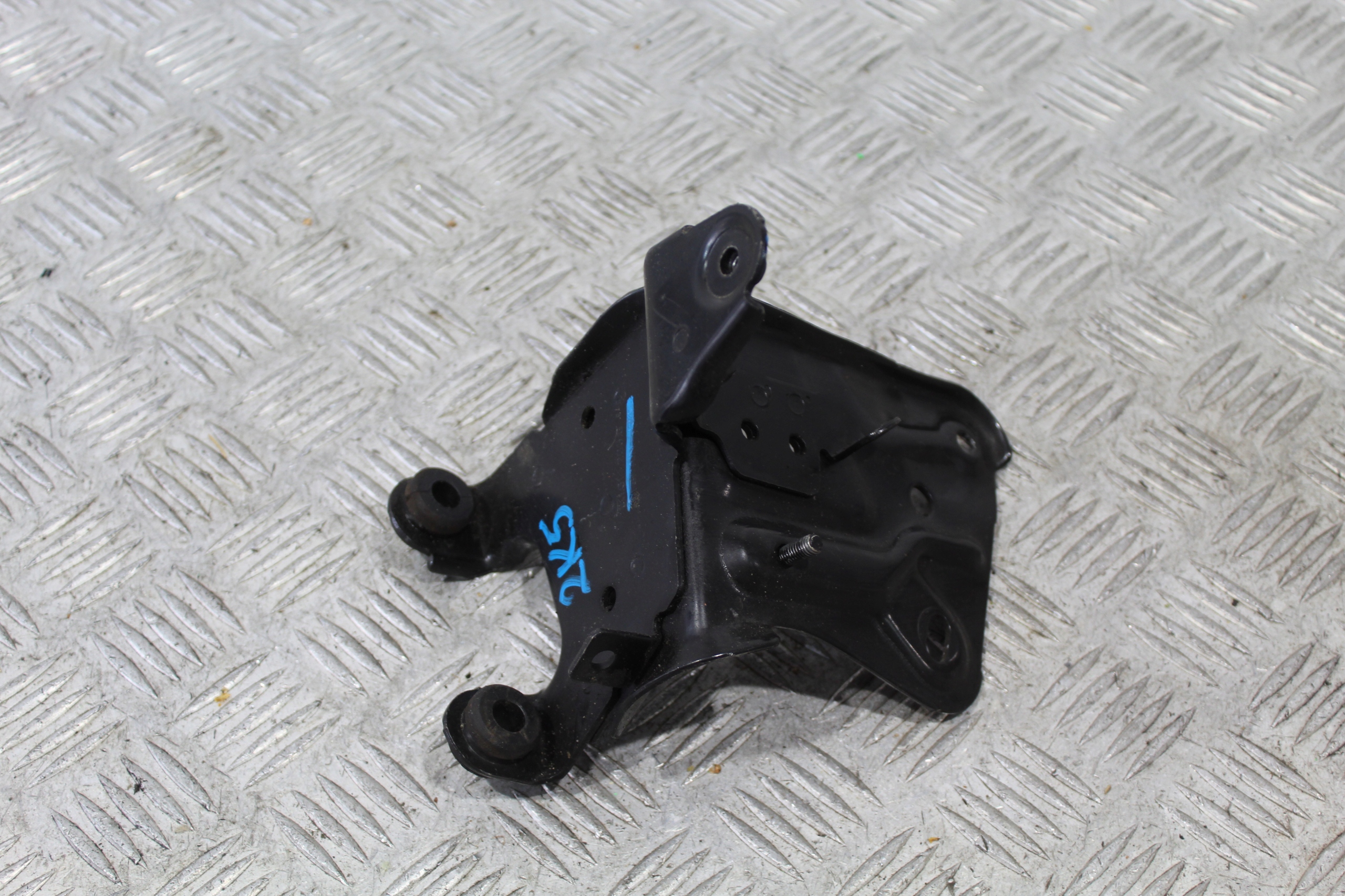 Stütze POMPY ABS CADDY 2K0 2K5 1K1614235G