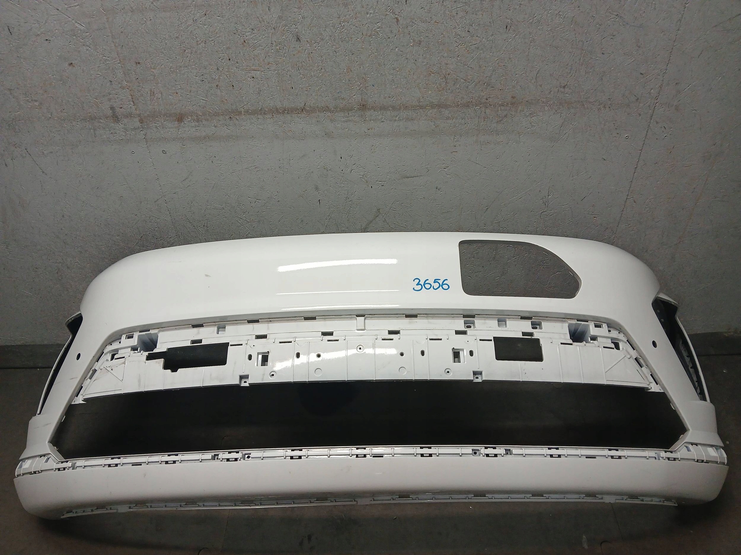bumper front HYUNDAI KONA II 2 EV ELECTRIC