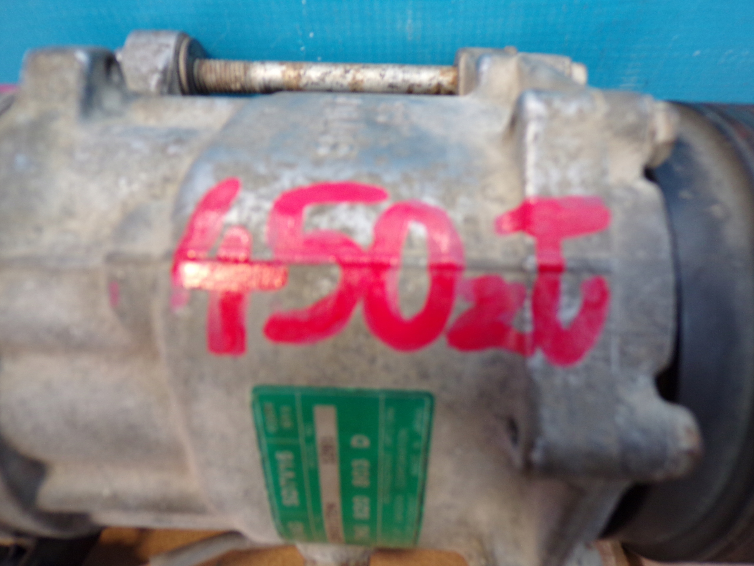 VW T5 TRANSPORTER 1.9 TDI 04- compressor compressor; of the air conditioning