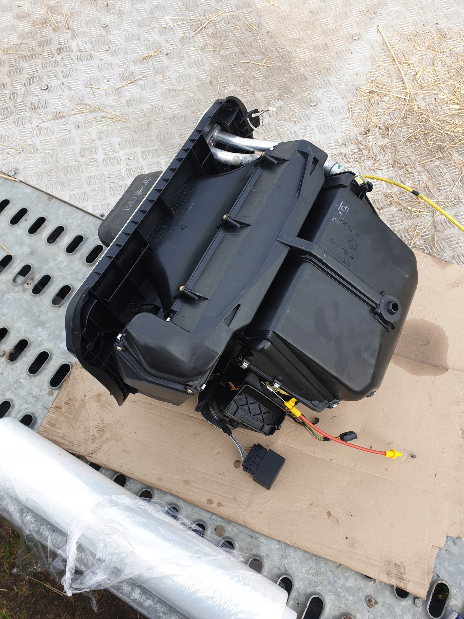 8373784 - Bmw E36 компактний обігрівач Клима