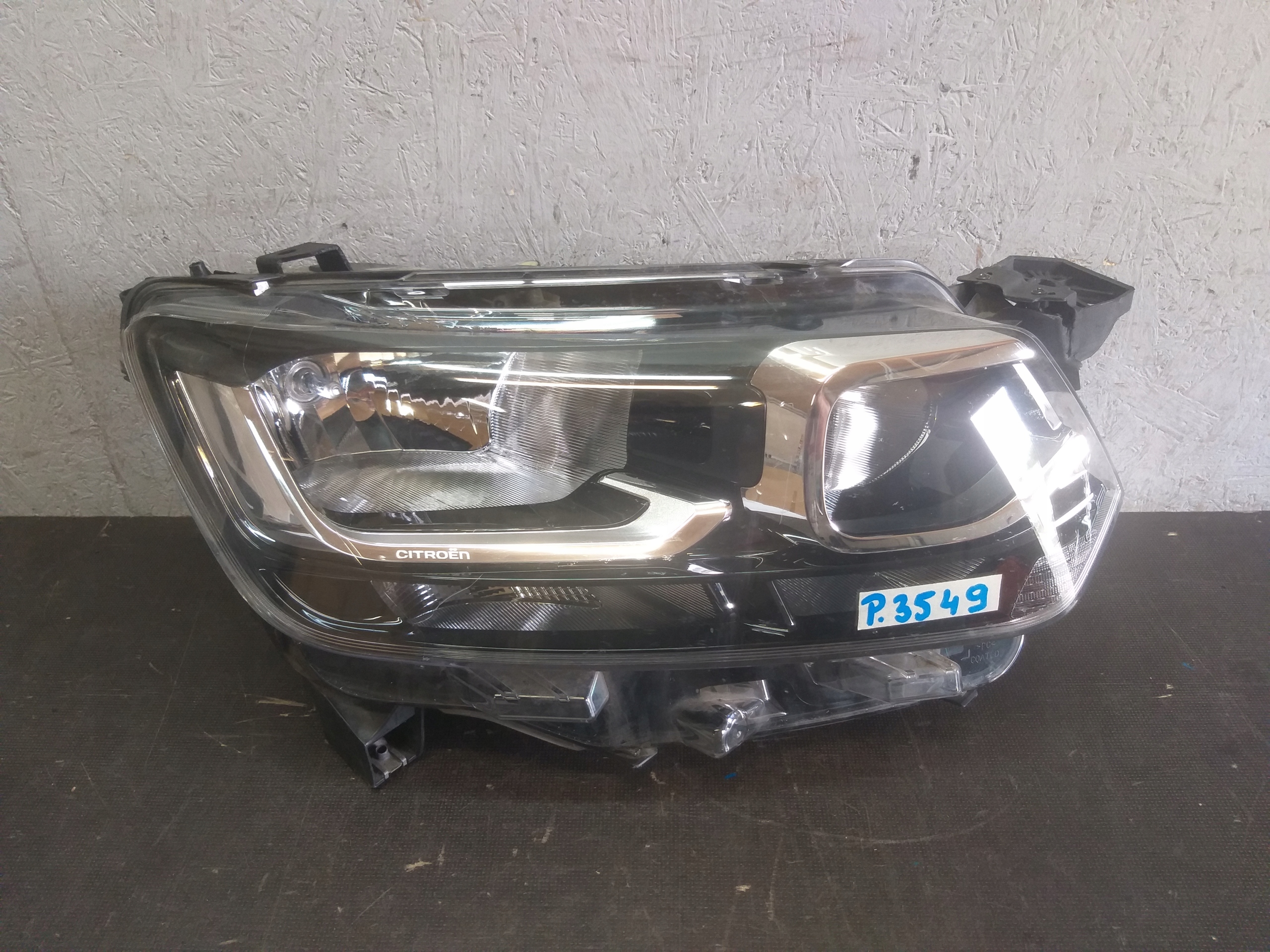 LIGHT FRONT RIGHT CITROEN BERLINGO IV 4
