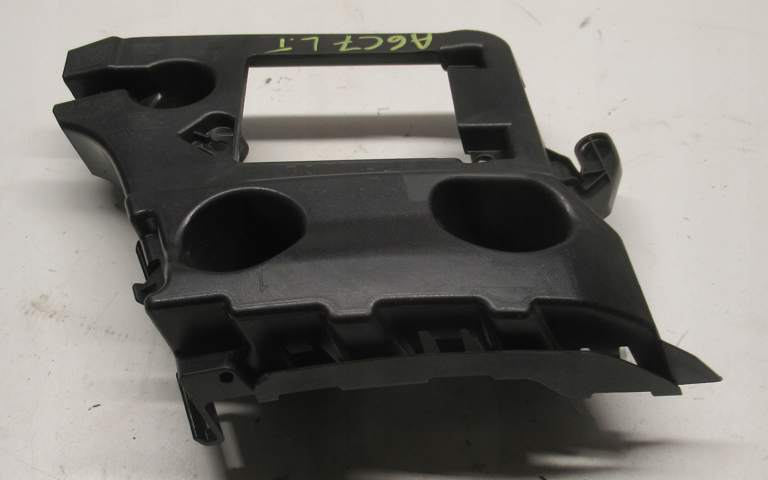 AUDI A6 C7 bumper bracket left rear part 4G5807393D