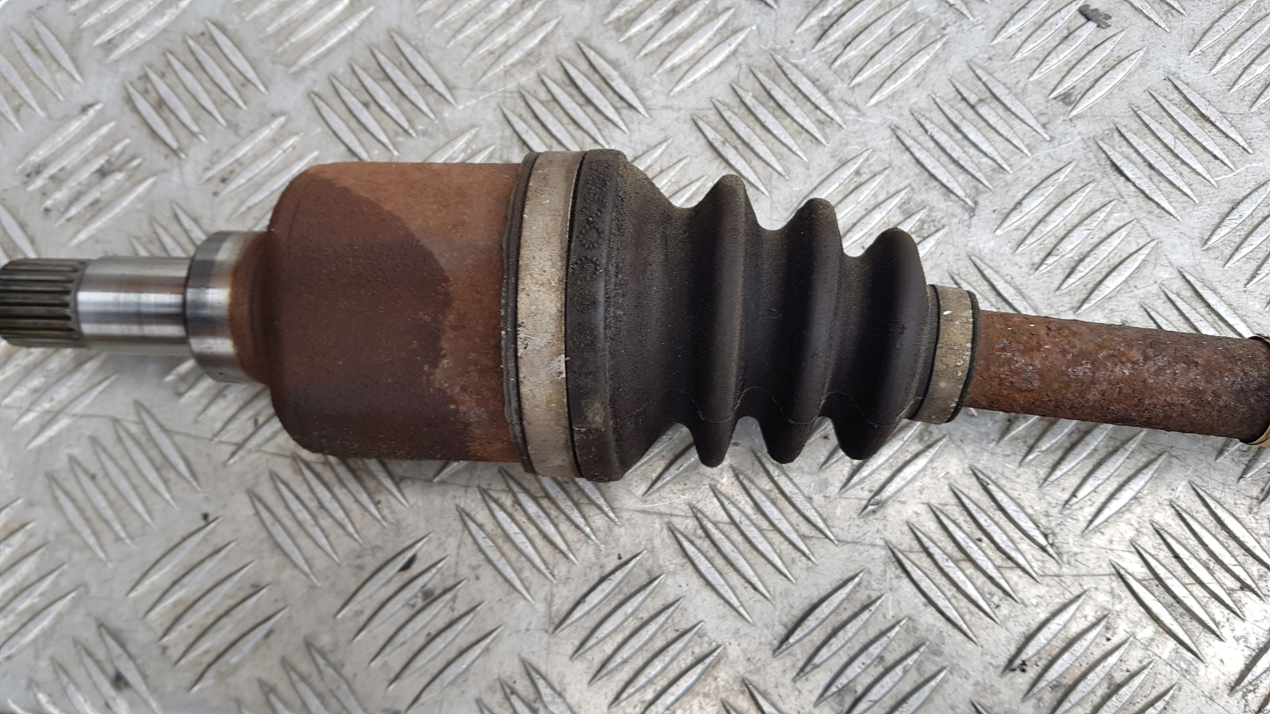 PEUGEOT 207 1.4 semi-axis left 9659318080