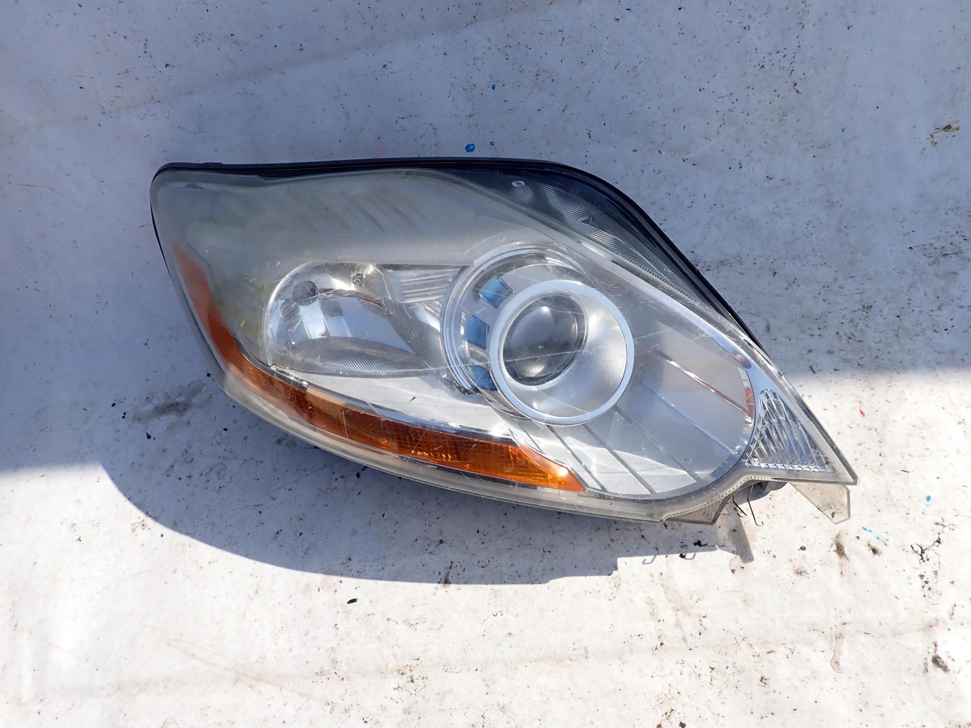 FORD KUGA and 1 MK1 08-13 light front front right
