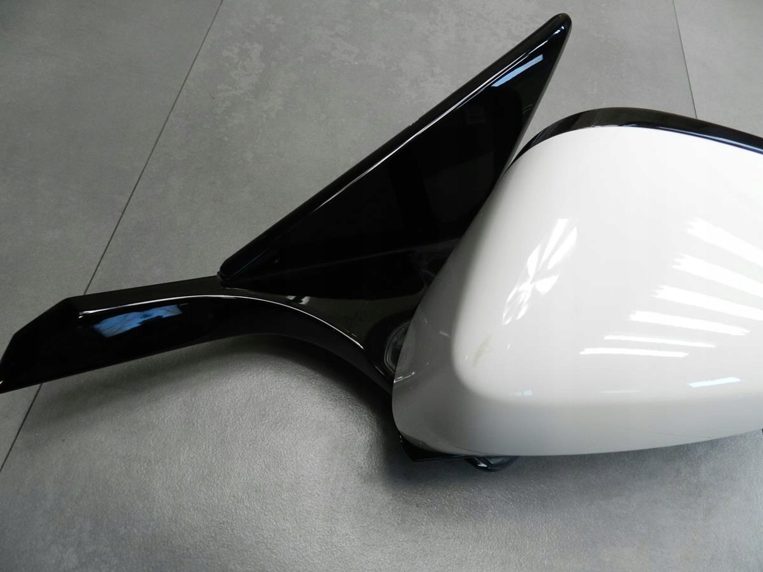 BMW 8 G15 mirror left 9 PIN KAMERA A300