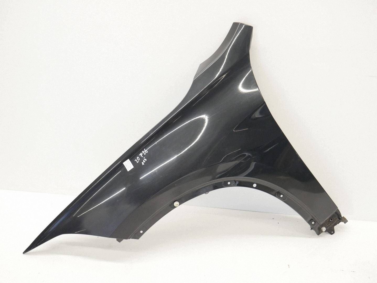 fender left front front BMW X1 F48 475