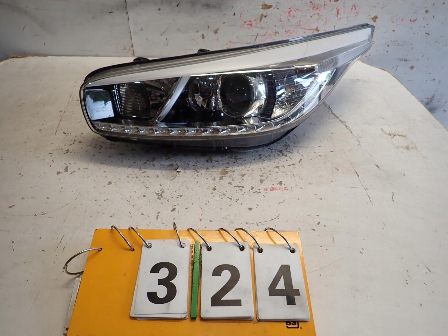 light front front left KIA CEED II 2012-2018 92101-A2220