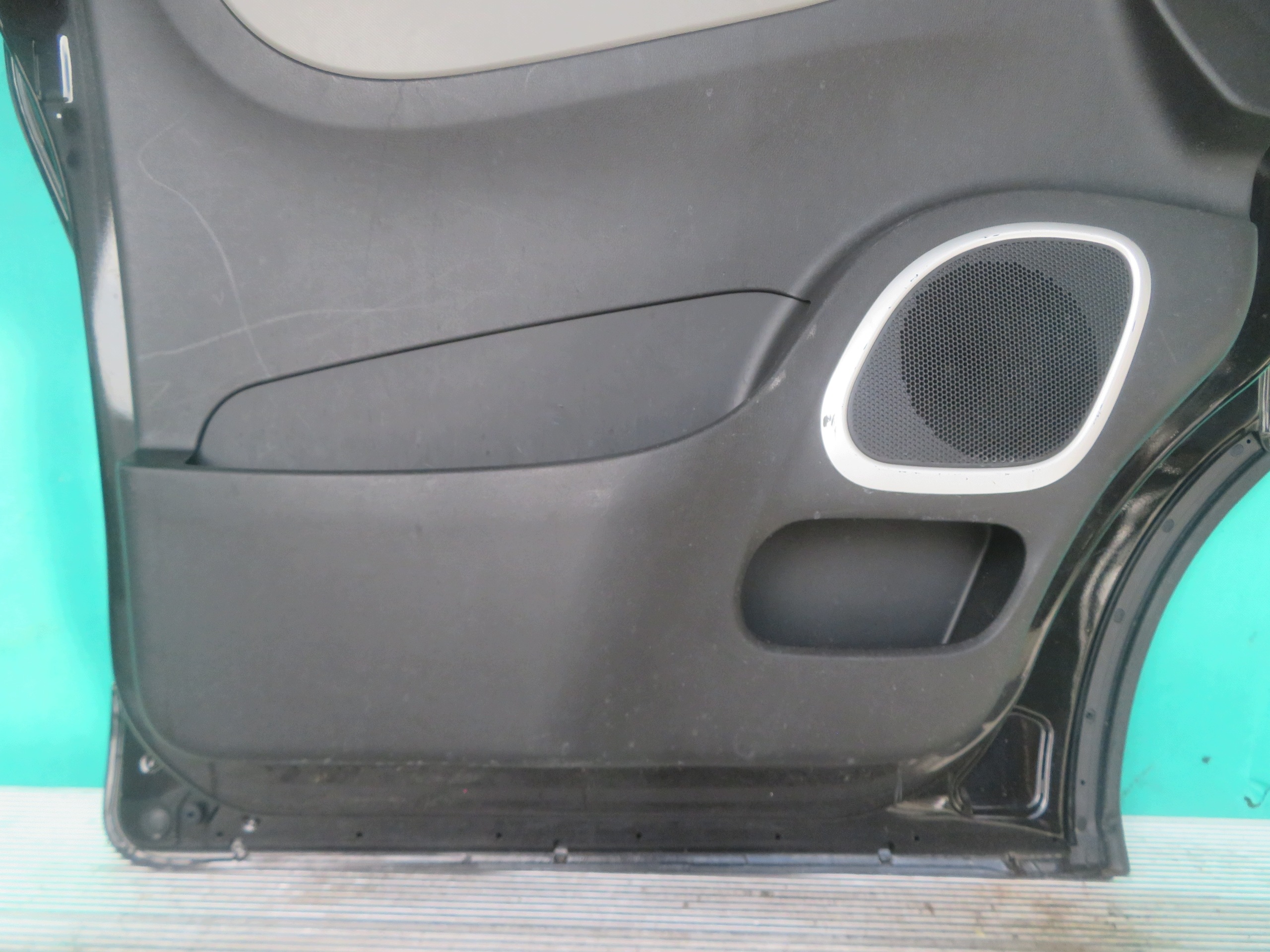 door left front RENAULT TRAFIC OPEL VIVARO 20R