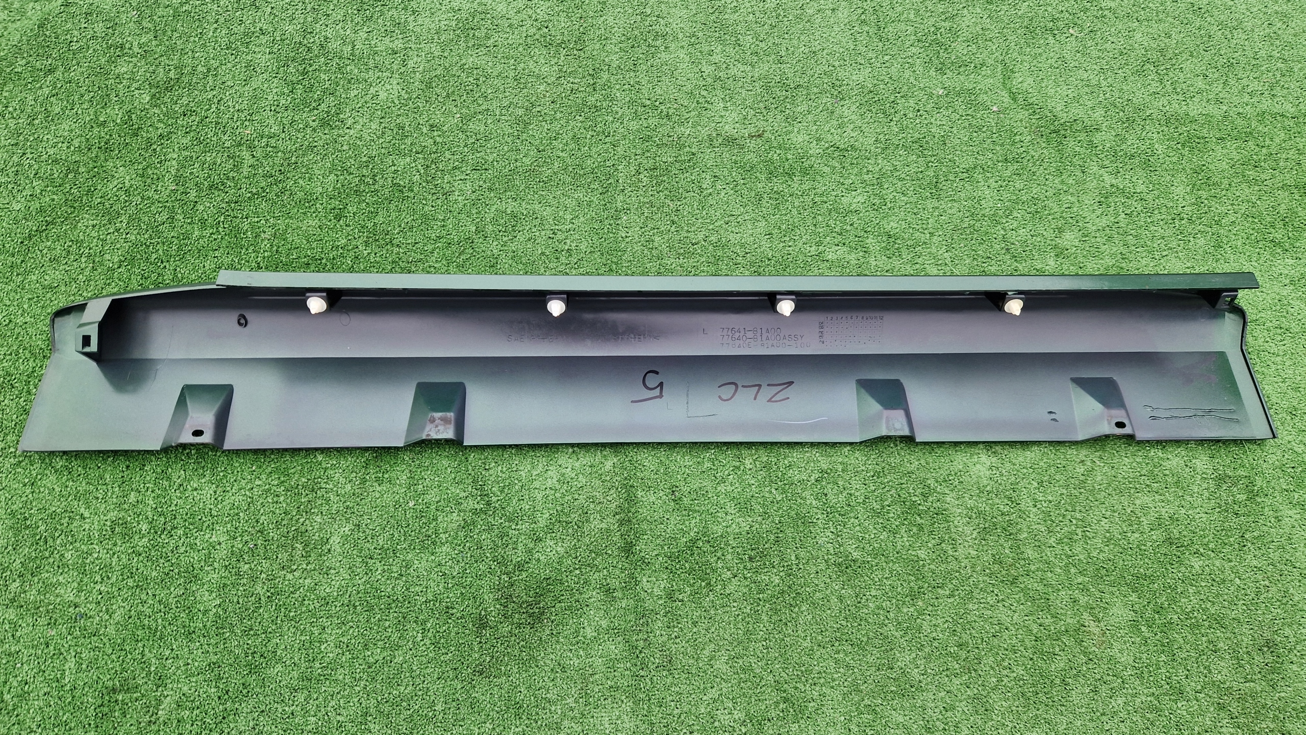 moulding threshold threshold left SUZUKI JIMNY 2008R > 2017R COLOR ZLC