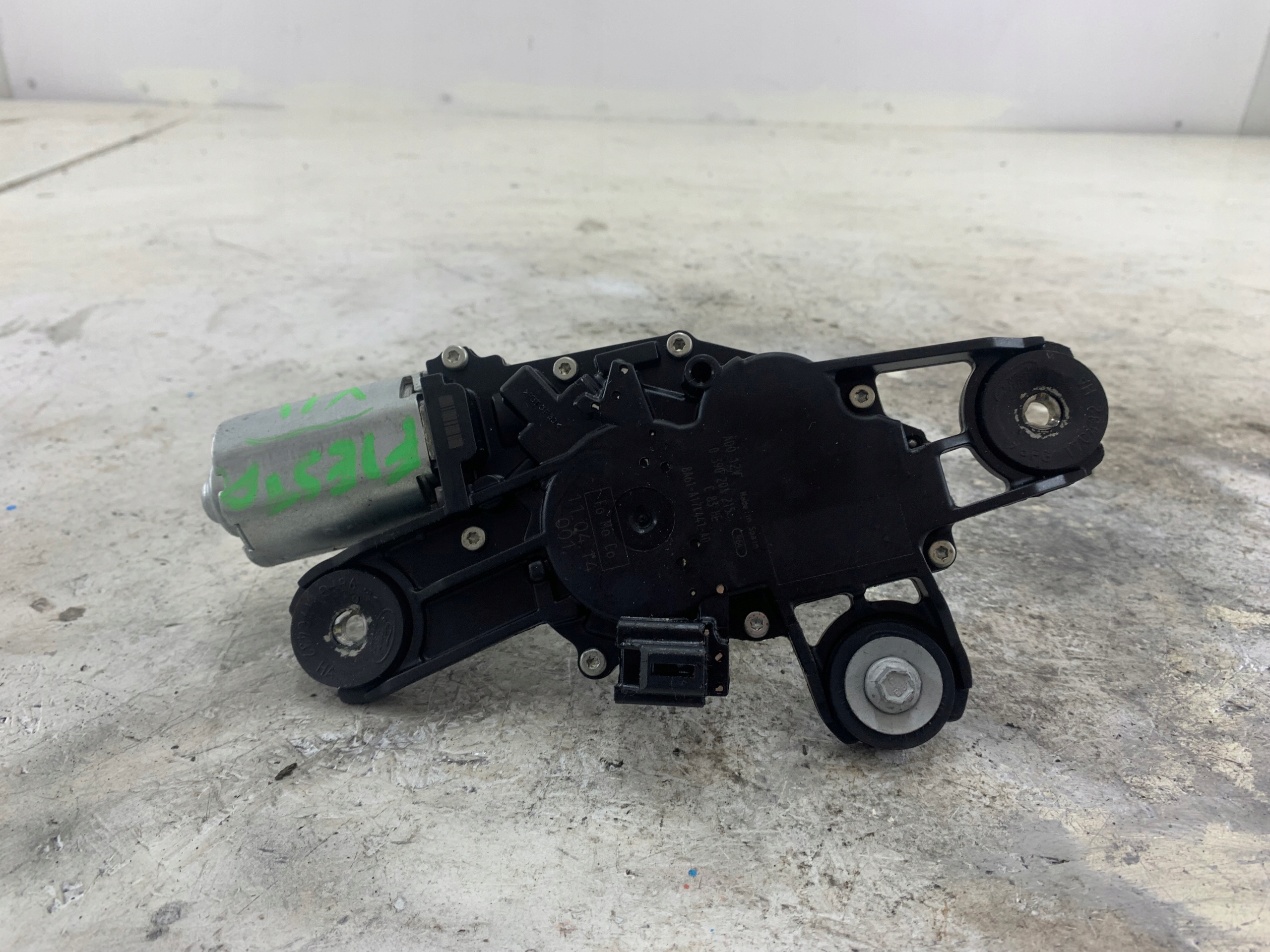 FORD FIESTA MK7 wiper mechanism front 8A6117B571AB