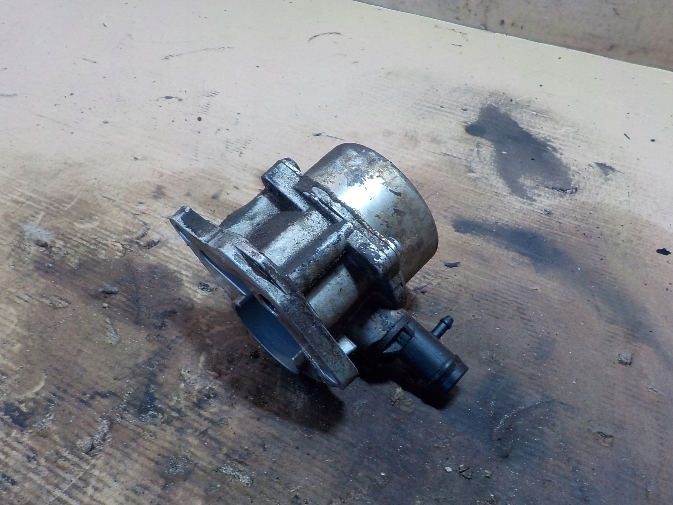 насос вакум LODGY 12r.