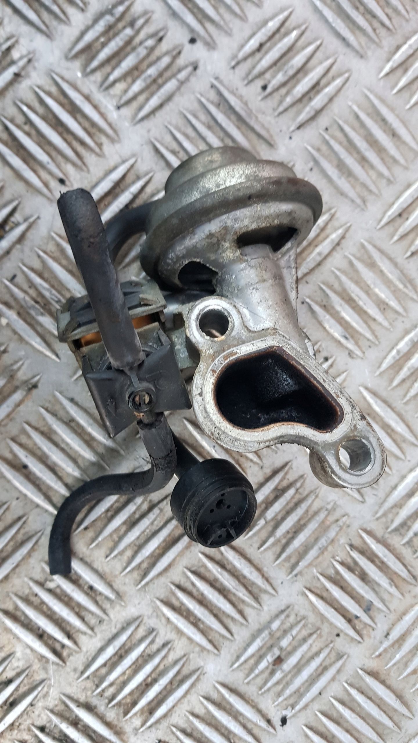 MERCEDES AGR-Ventil RECYKLULACJI A1121400060