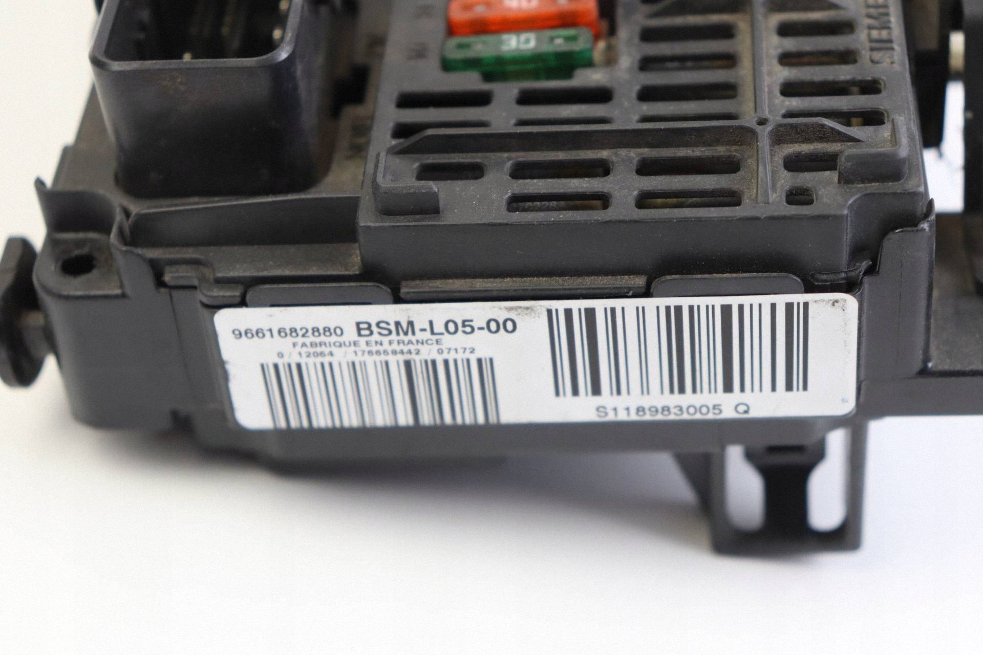 CITROEN PEUGEOT module compartment control unit BSM 9661682880 S118983005Q