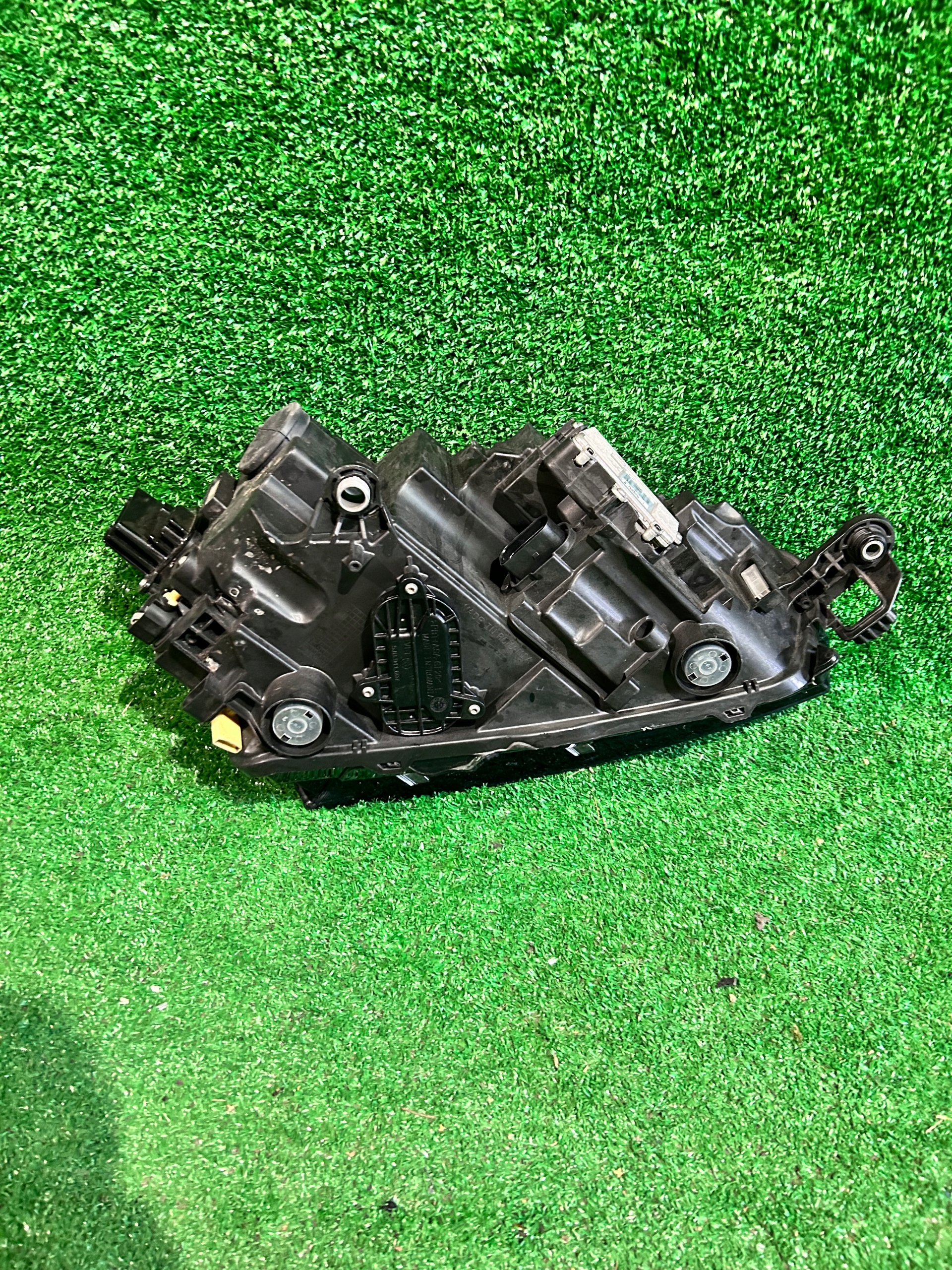 REFLEKTOR left SKODA SCALA FULL LED