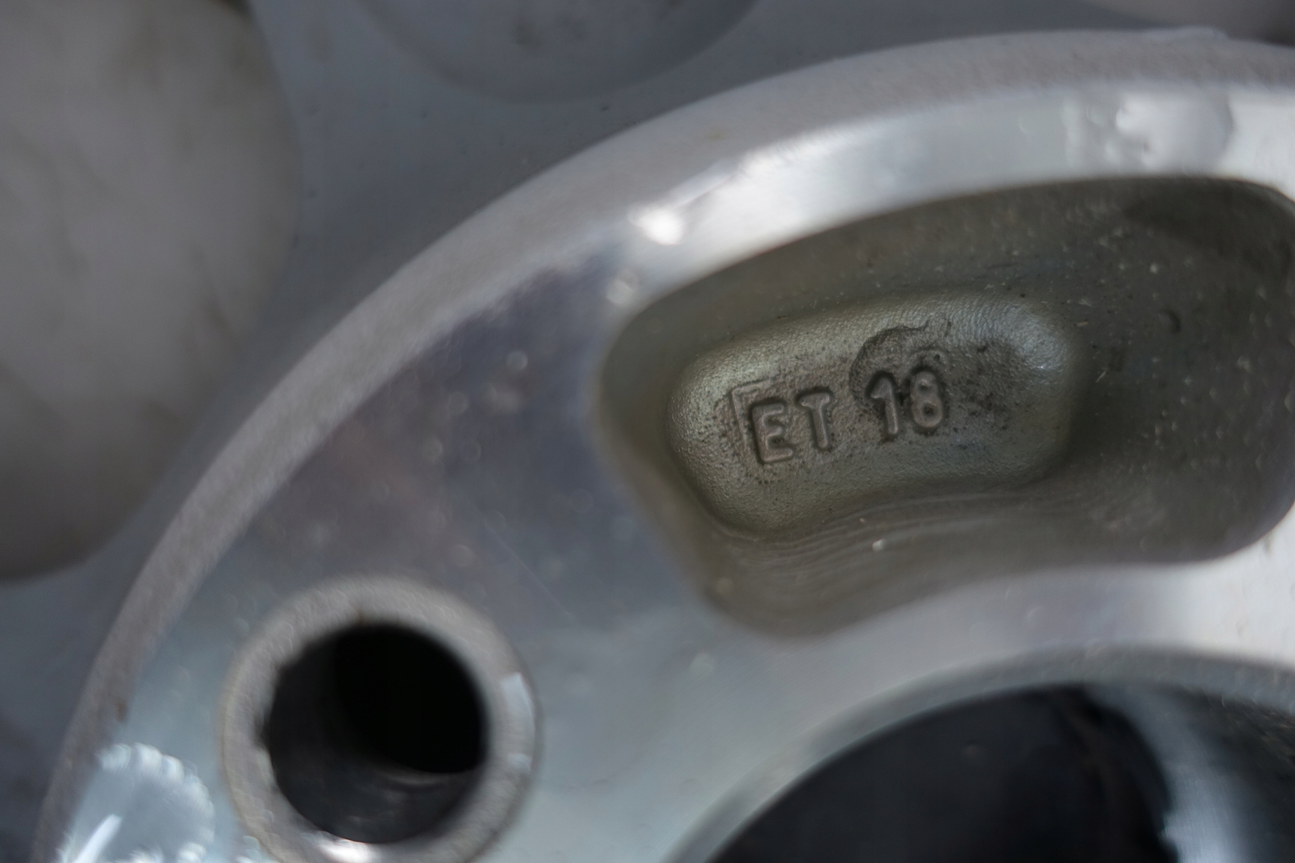 disk hliníkový disk PEUGEOT 107 4X108 ET18 5,5JX14
