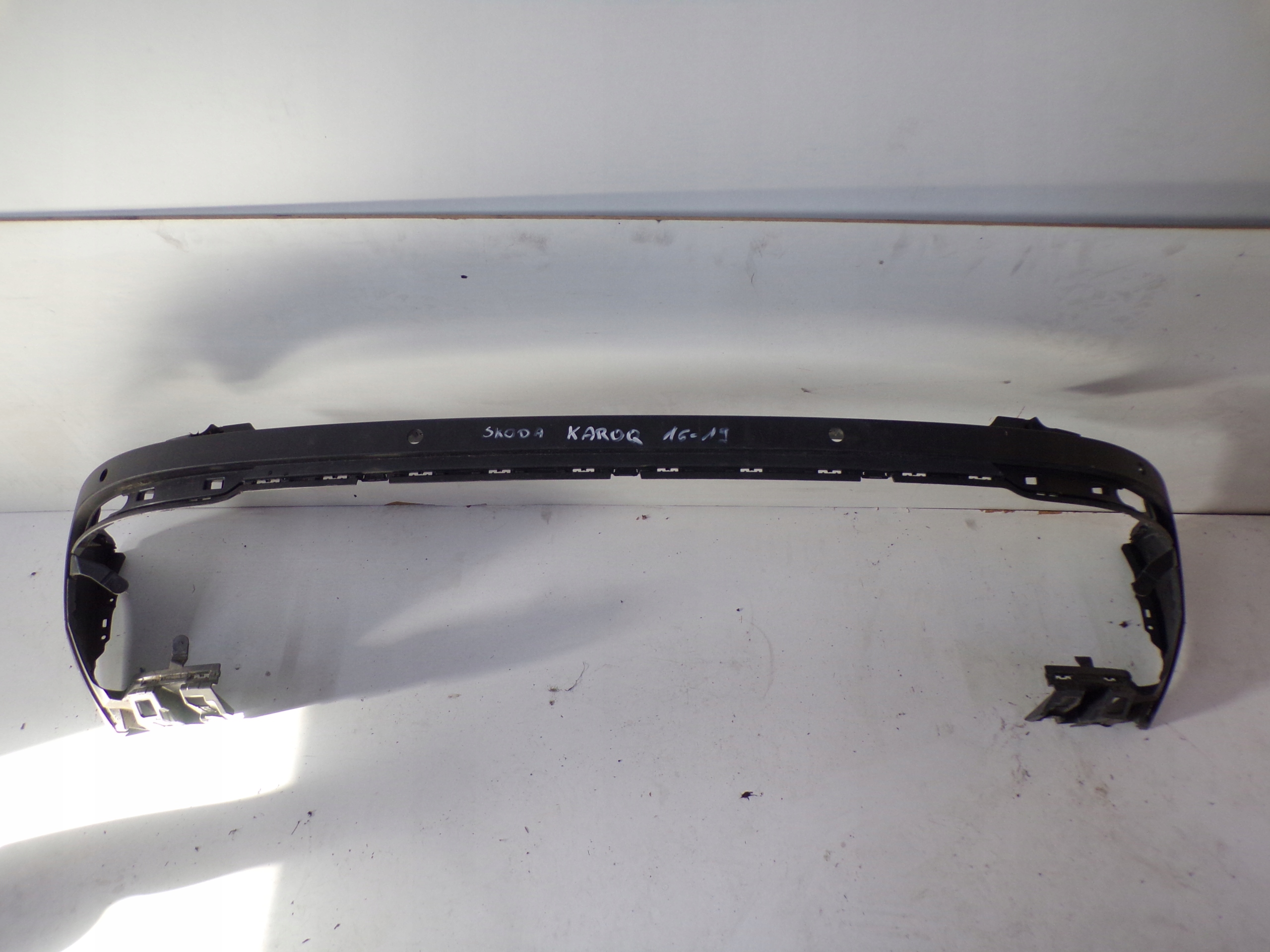 ZDERZAK SPOILER DOKŁADKA TYŁ SKODA KAROQ