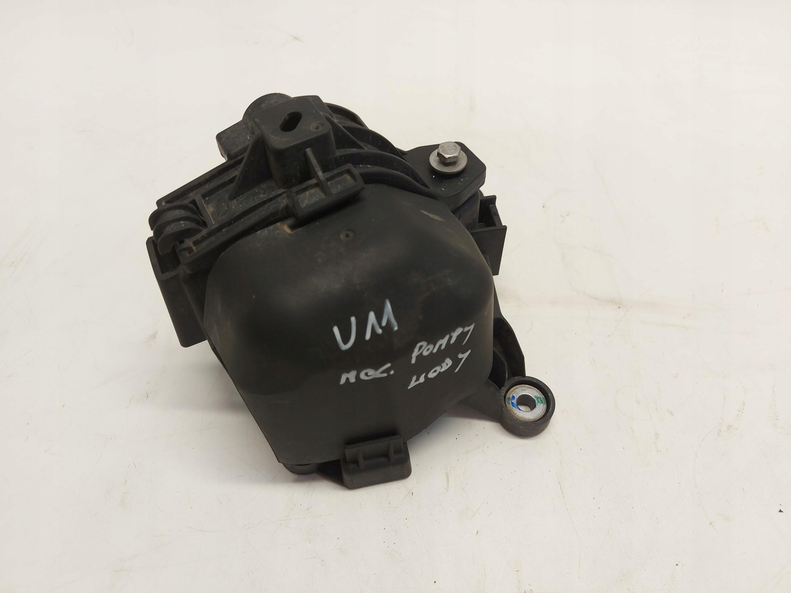 BMW iX1 X1 U11 držač pompy vode 8846763