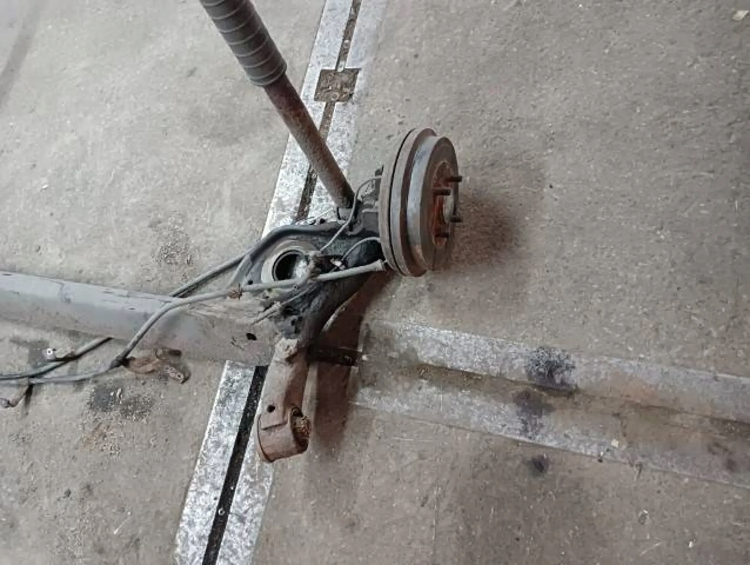 NISSAN MICRA K13 BELKA ZAWIESZENIE OŚ TYŁ Typ samochodu Samochody osobowe