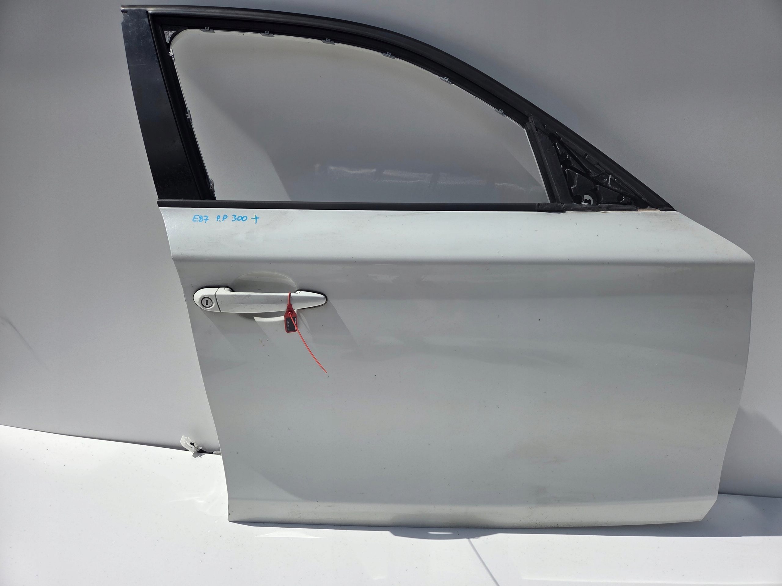 door right front BMW E87 300