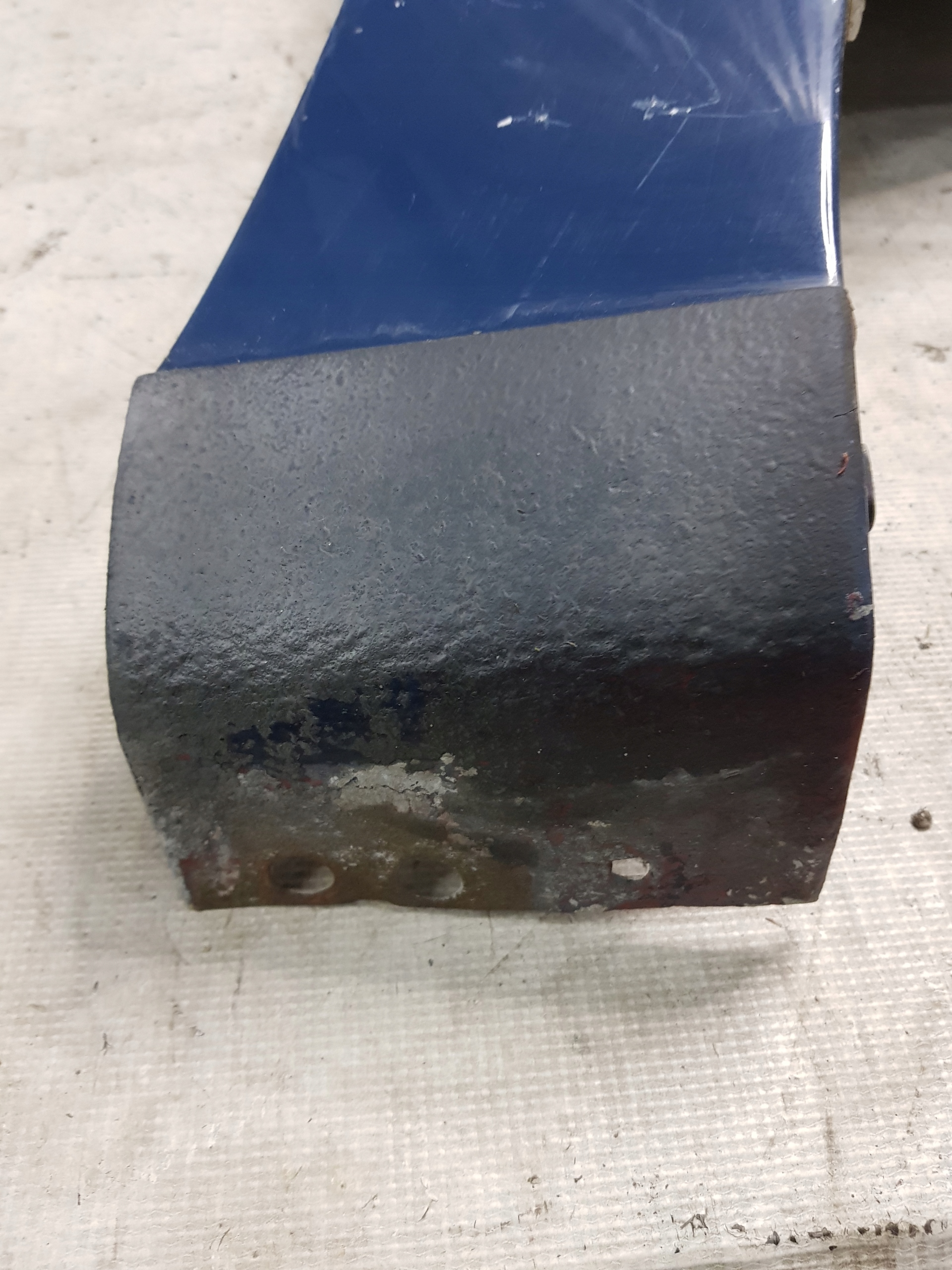 fender TOYOTA CARINA right front graphitic