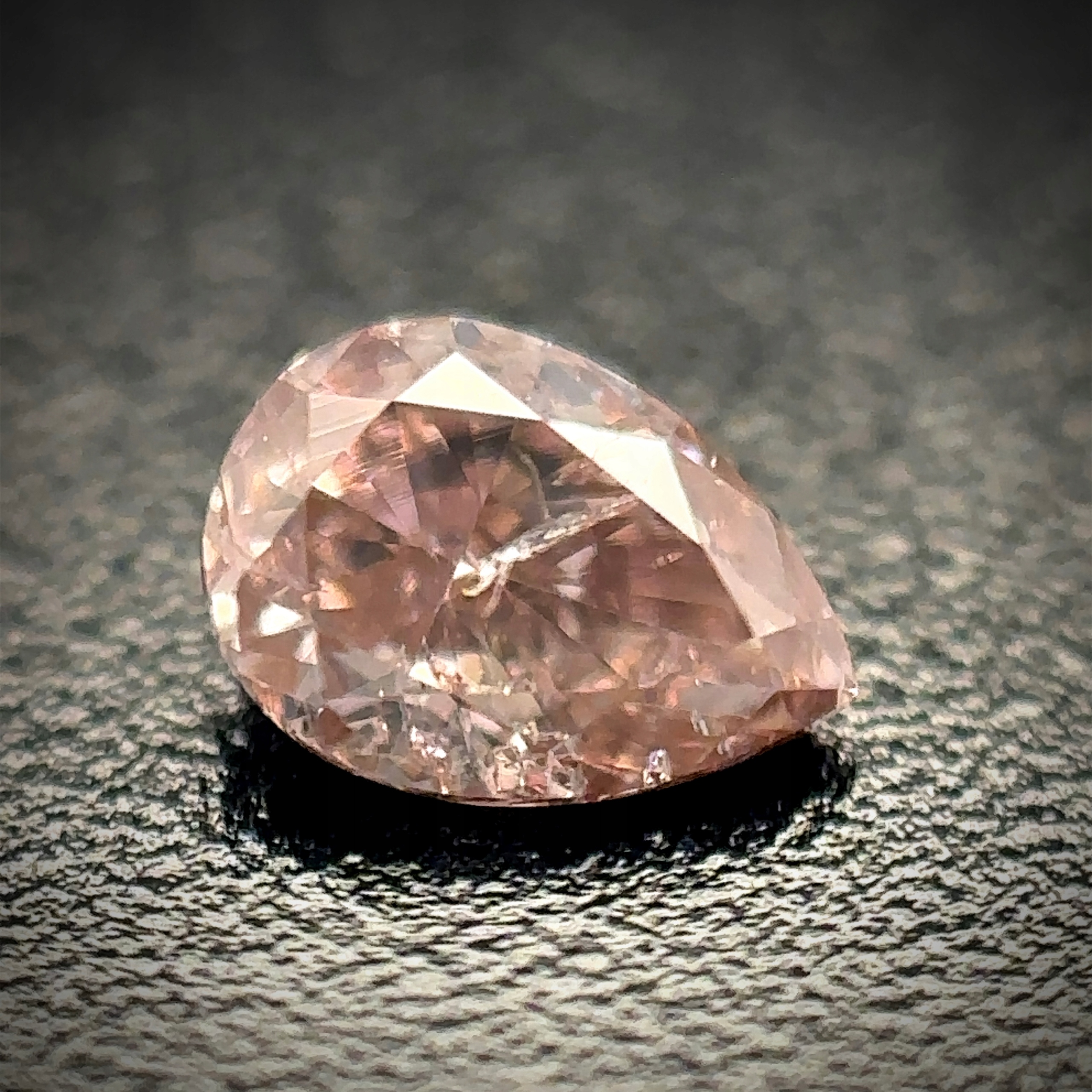 Přírodní diamant 0.13ct Hnědá slza I1 Certifikát Algt