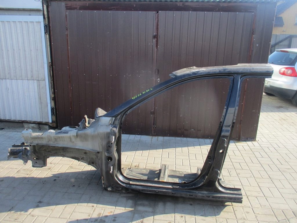 ĆWIARTKA PODŁUŻNICA PRÓG PRAWY PRZÓD VOLVO XC90