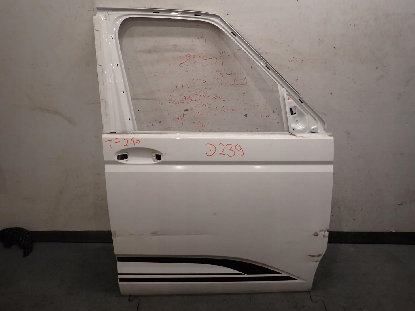 dvere predok predné pravé VW T7 2021