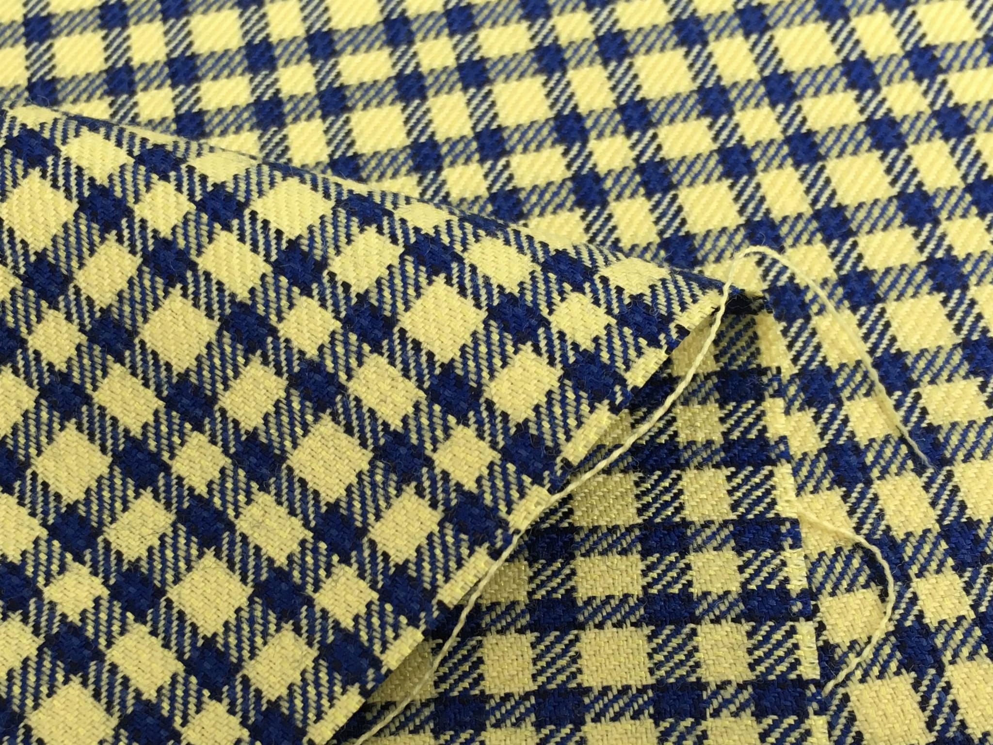 Látka na oblečení, mřížka, vlna hedvábí