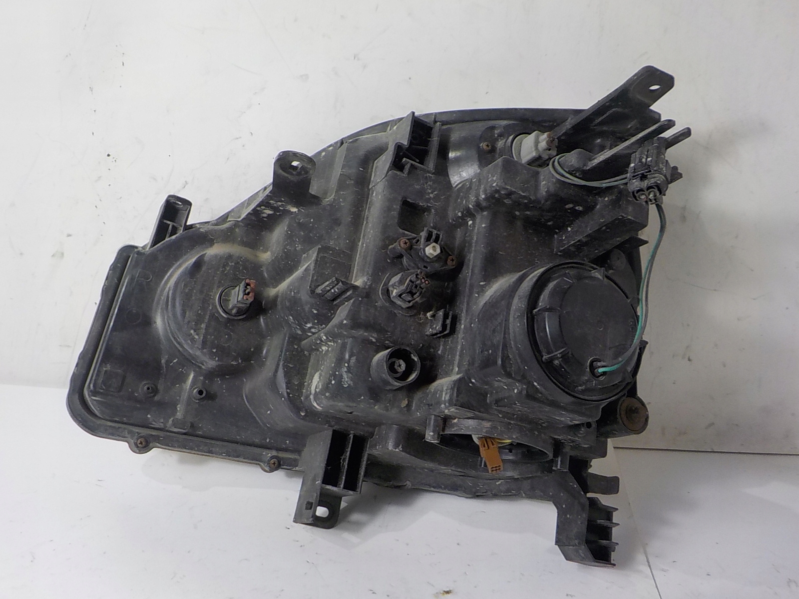 NISSAN X-TRAIL T31 XENON light right front front UK
