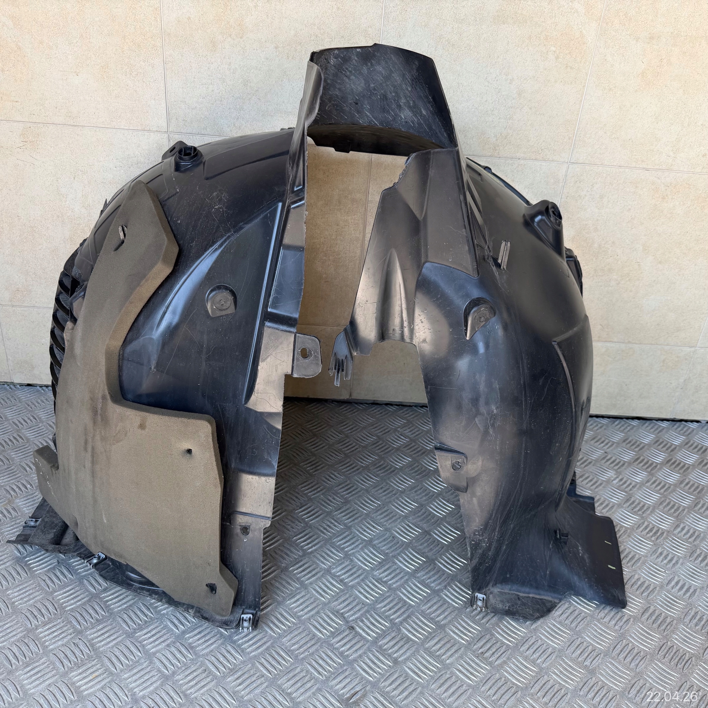 mudguard front left CITROEN C5 AIRCROSS 9827397680