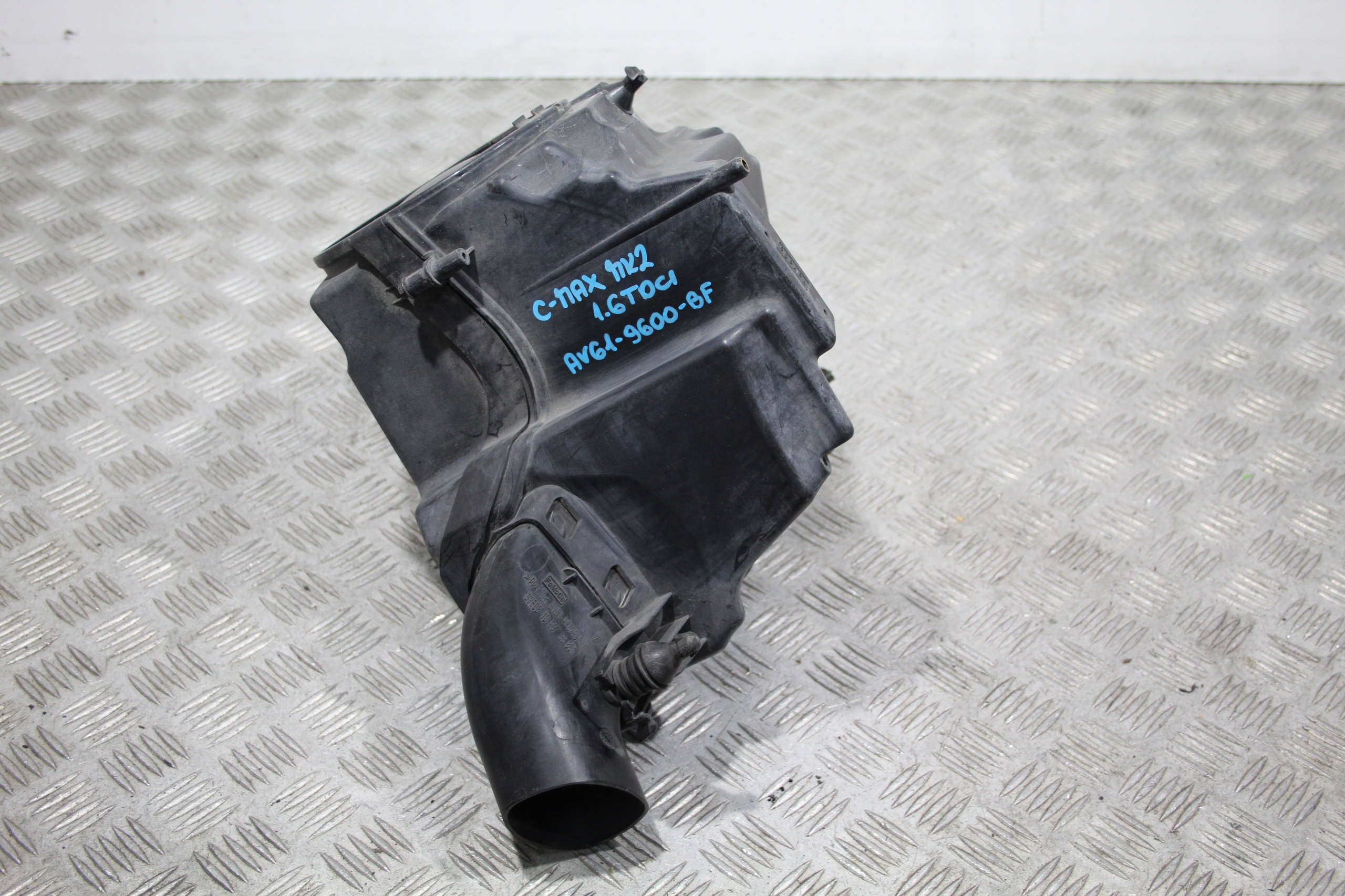 AV61-9600-BF - КОРПУС ПОВІТРЯНОГО ФІЛЬТРА FORD C-MAX MK2