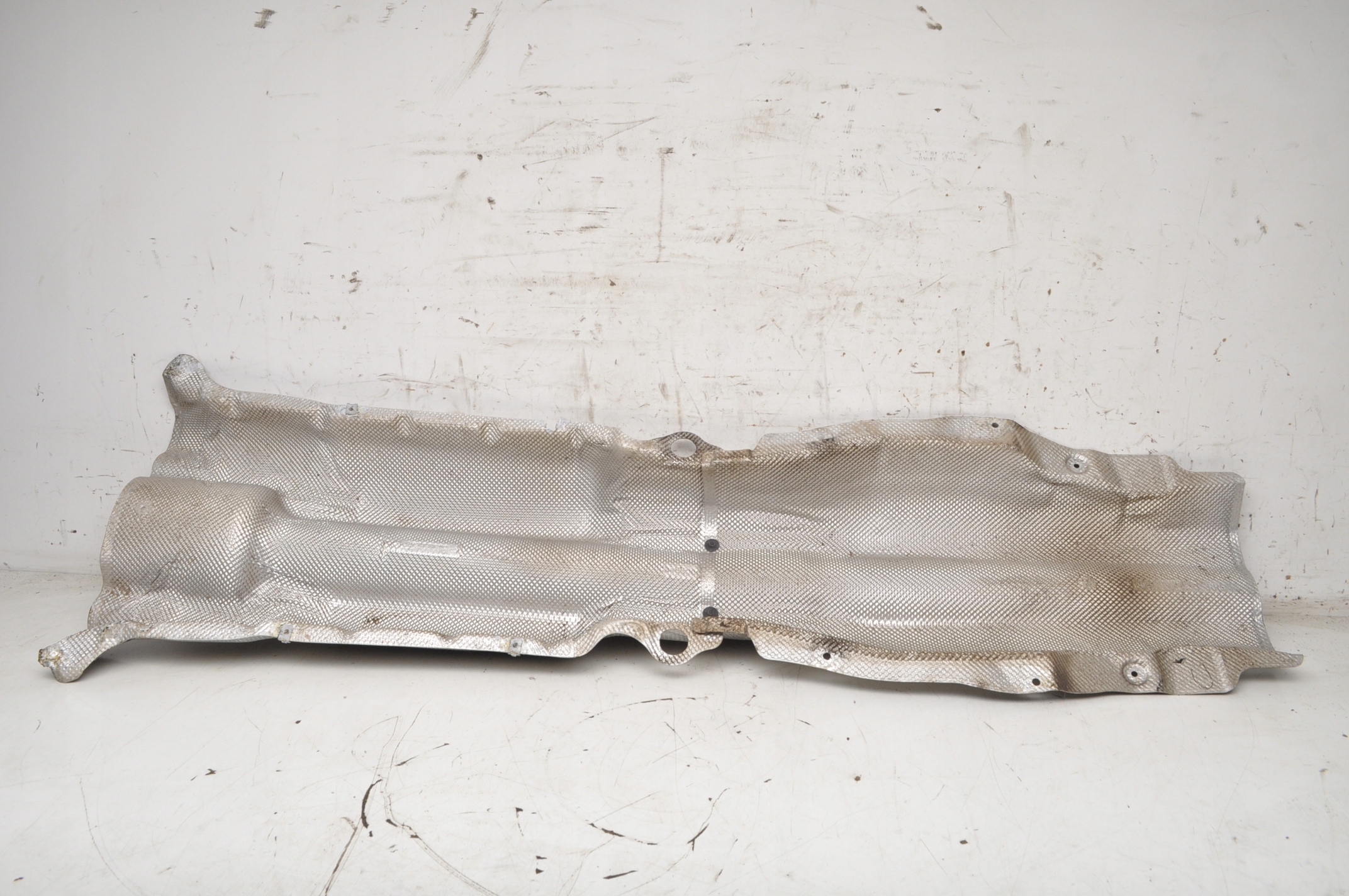 ROLLS-ROYCE WRAITH RR5 6.6 ТЕПЛОЗАХИСНИЙ ЕКРАН