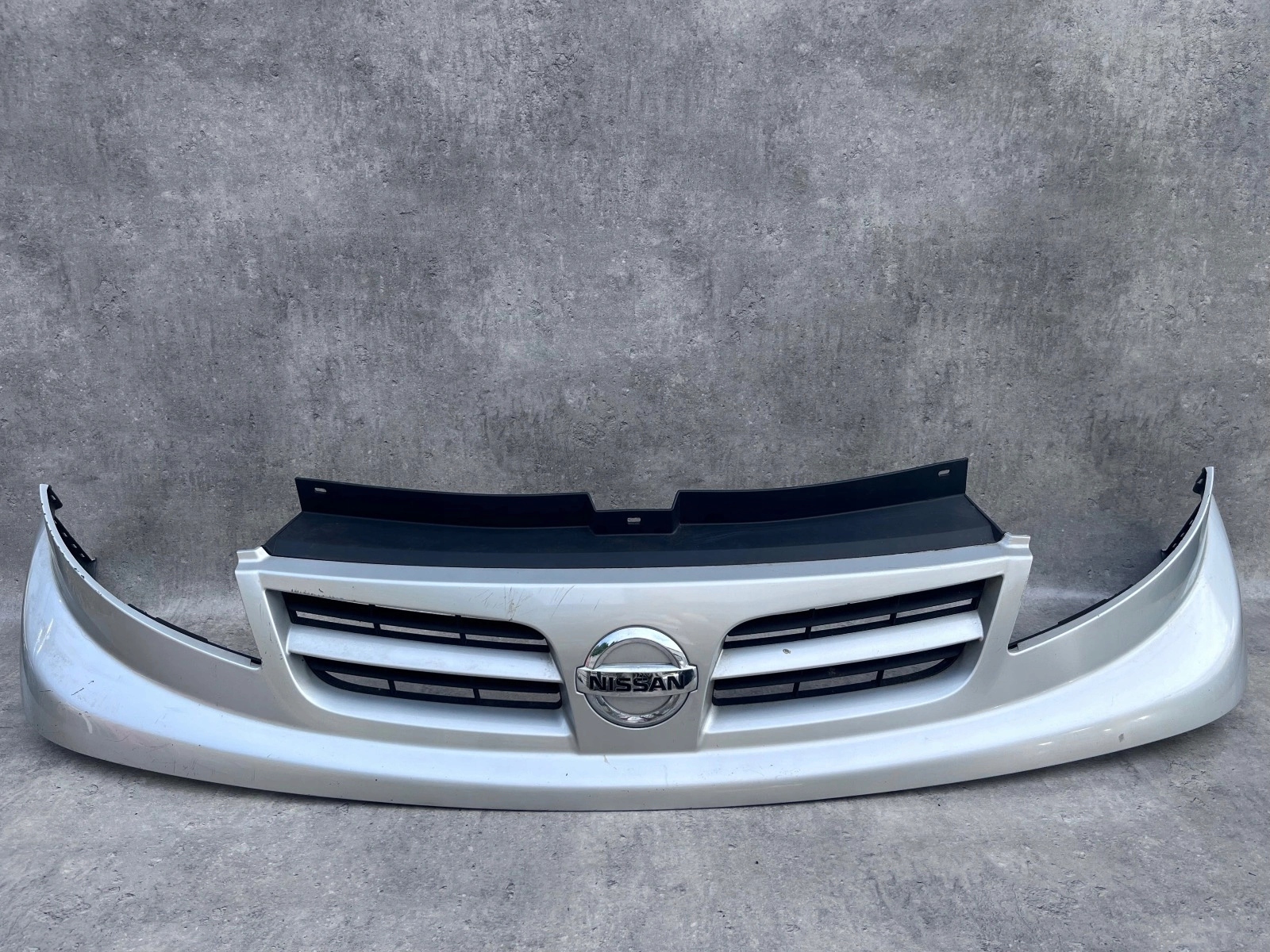 решетка радиатора nissan PRIMASTAR РЕСТАЙЛИНГ 2006-