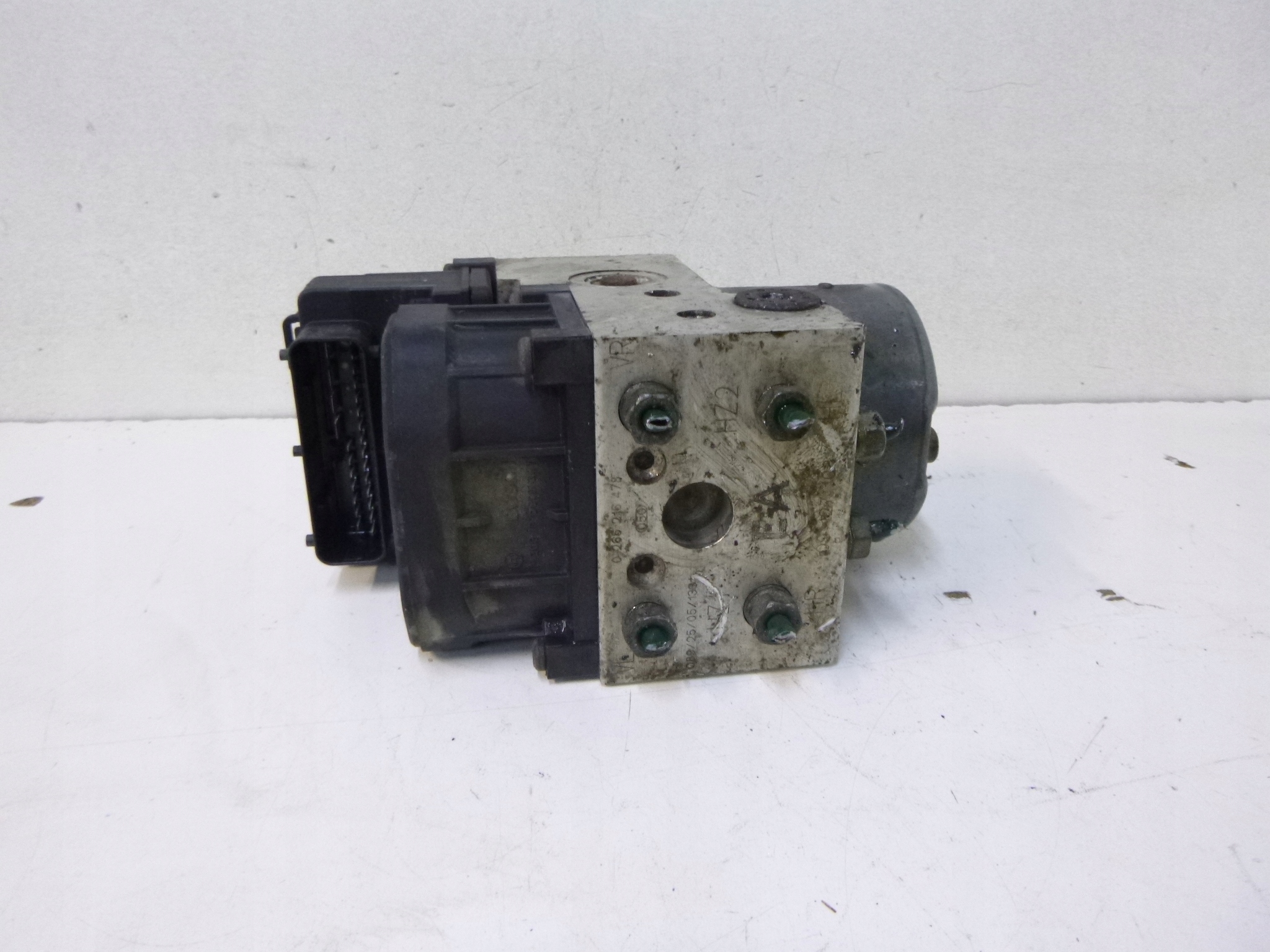 POMPA ABS OPEL CORSA C 1.0 0273004227 00R.