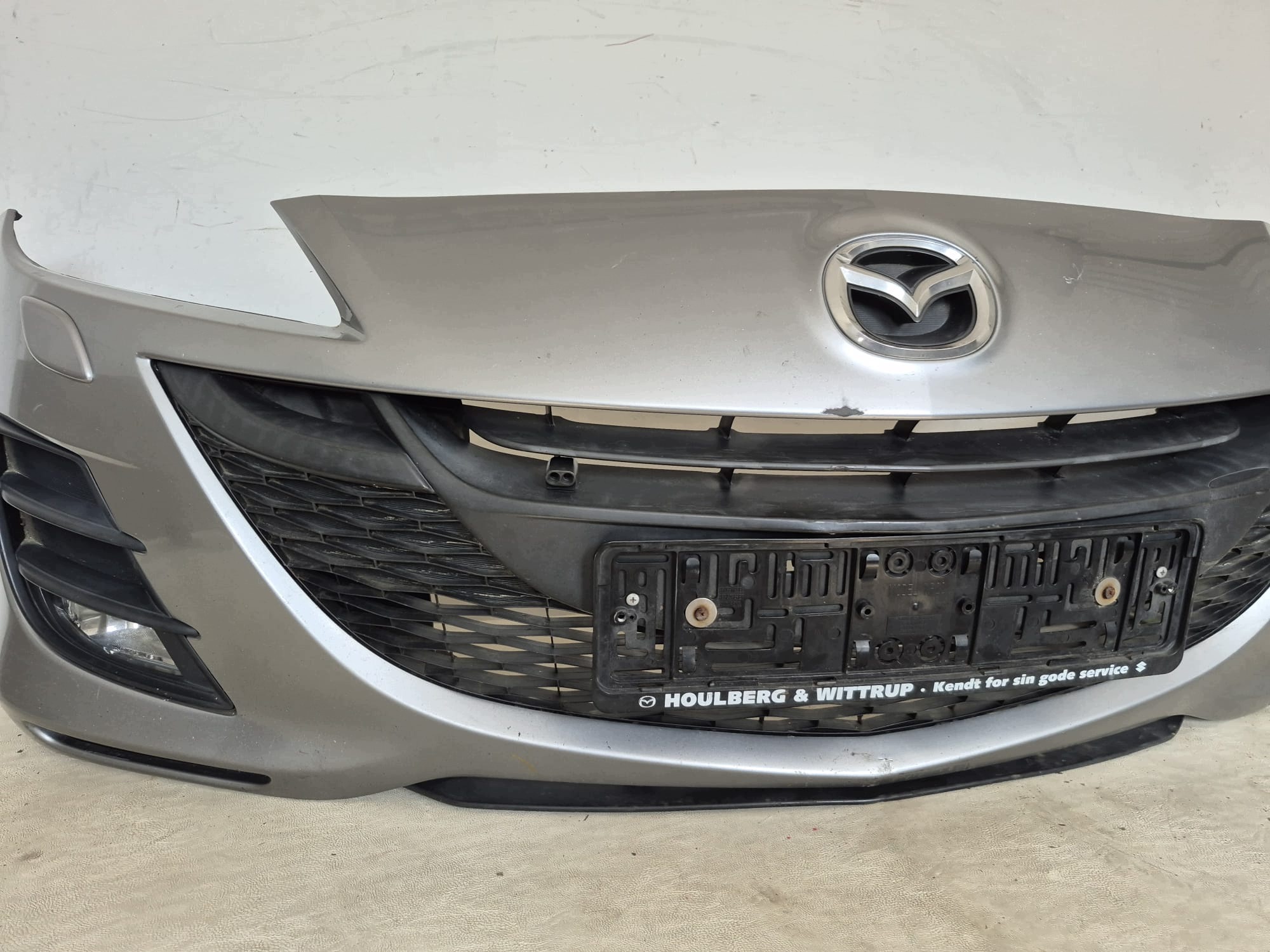 MAZDA 3 BL 08- bumper front front SPR LAK.38P BCW8-50031