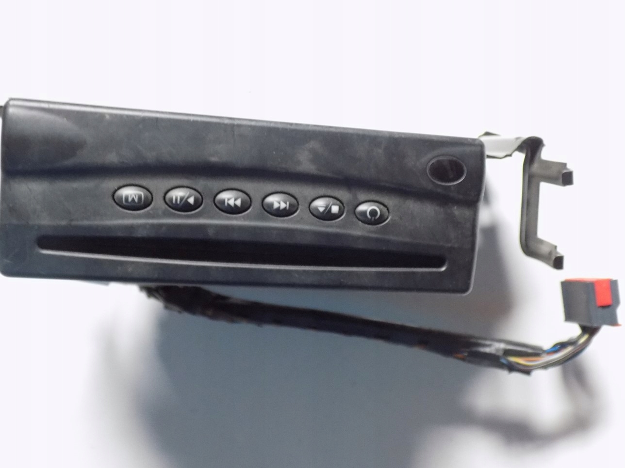 Заводська радіостанція FORD 6M2J-19C043-AB