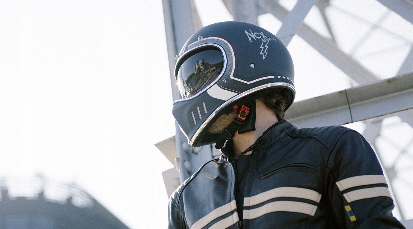 NOX PREMIUM 70's KASK MOTOCYKLOWY BLENDA SŁONECZNA Kolor czarny