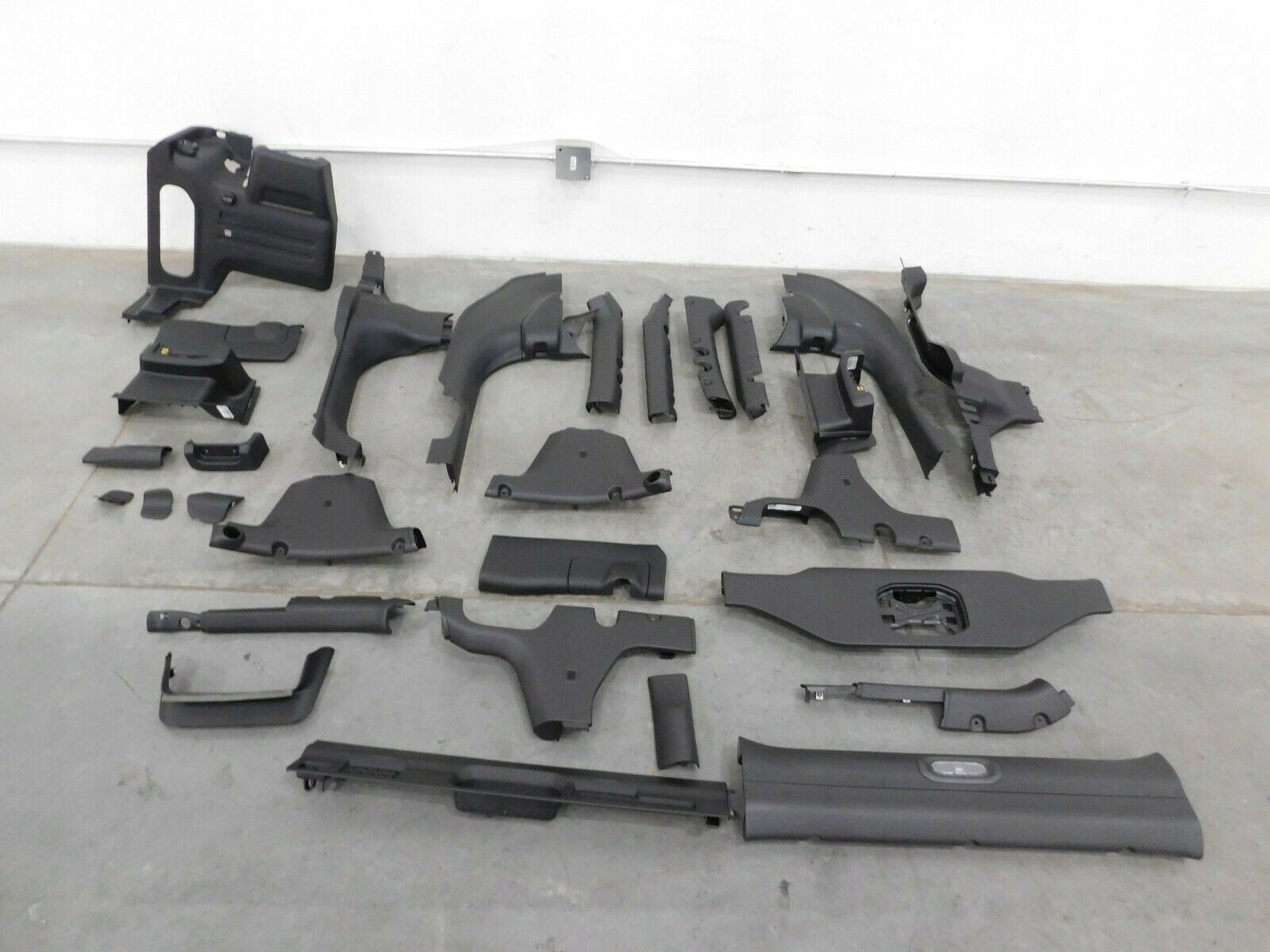 PLASTIK PLASTIKI LEWY PRAWY JEEP WRANGLER JL 2018+